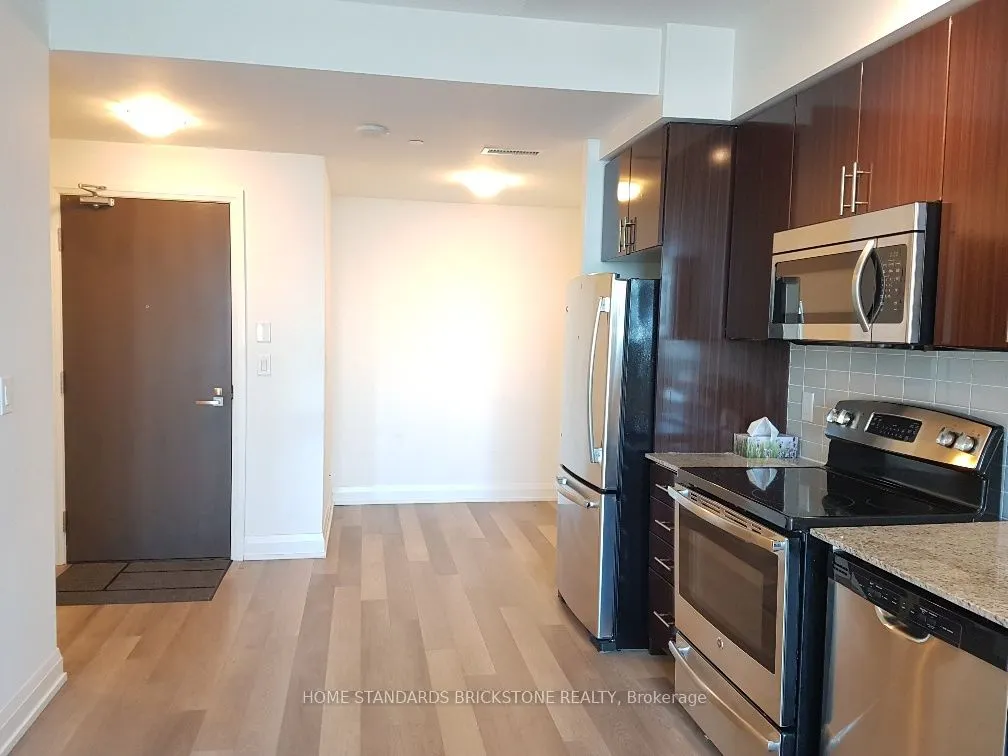 7171 Yonge Street, #2802