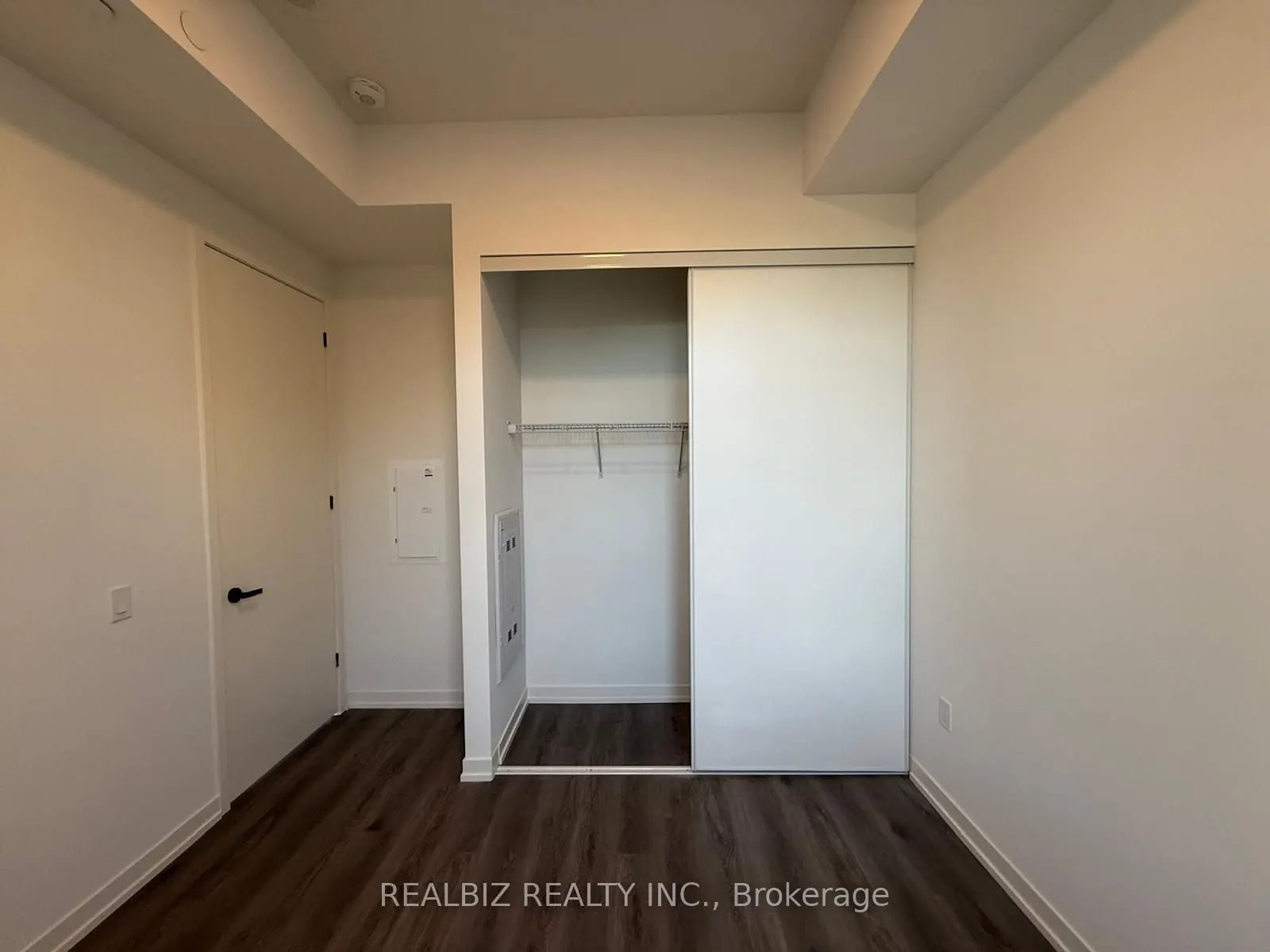 28 Interchange Way, #105
