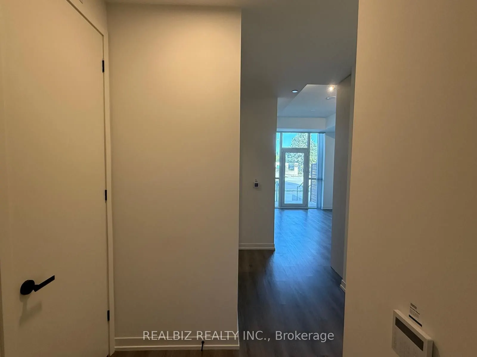 28 Interchange Way, #105