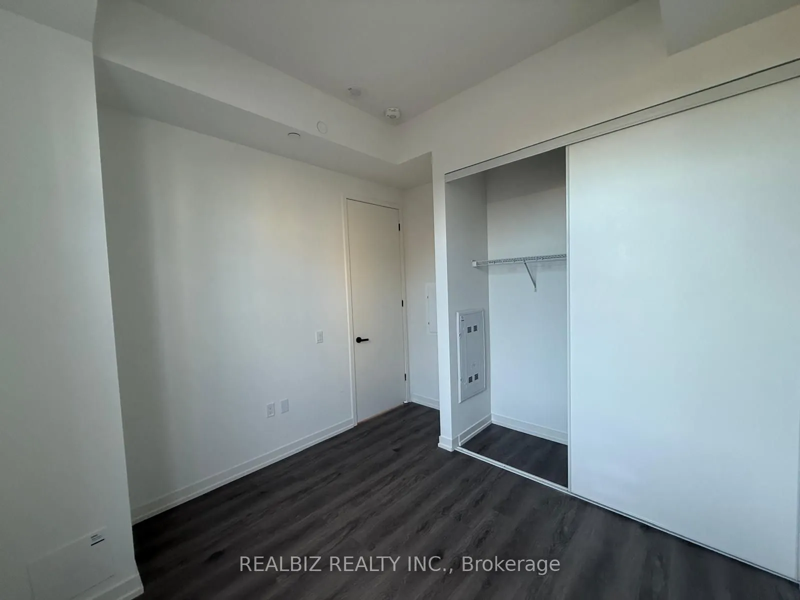 28 Interchange Way, #105