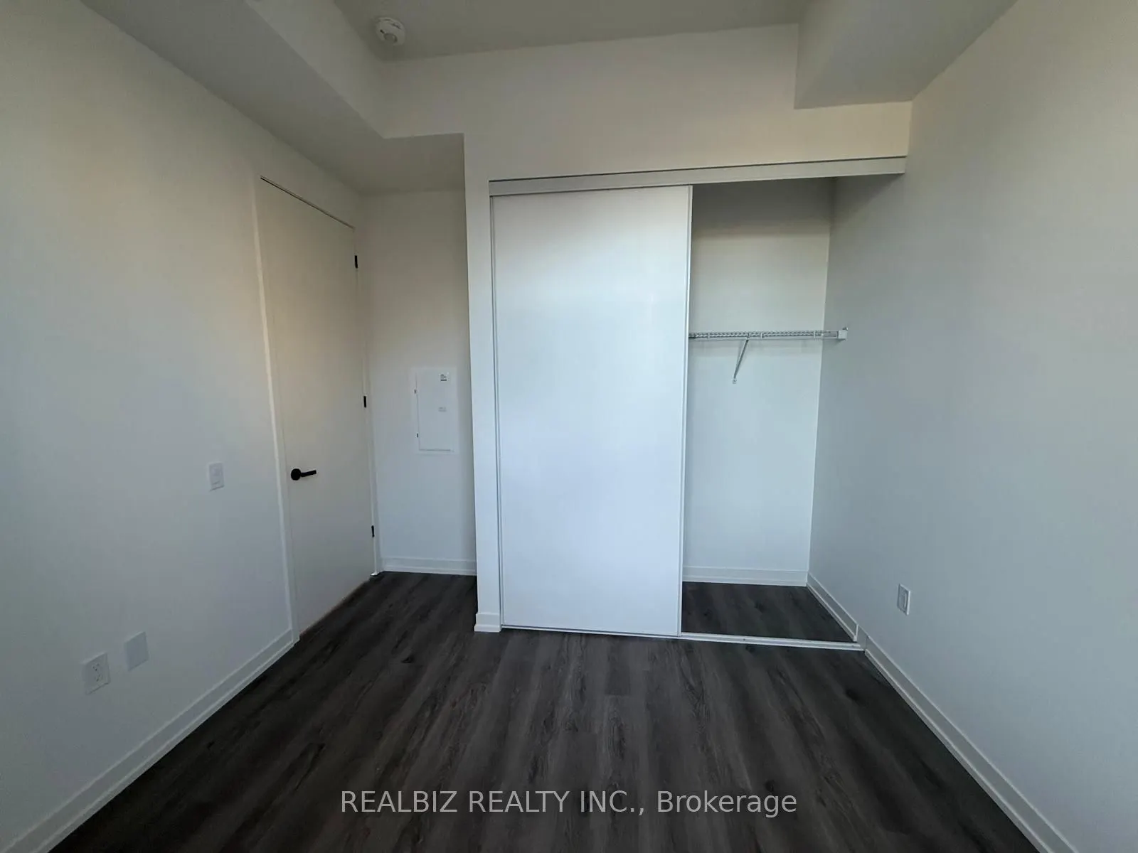 28 Interchange Way, #105