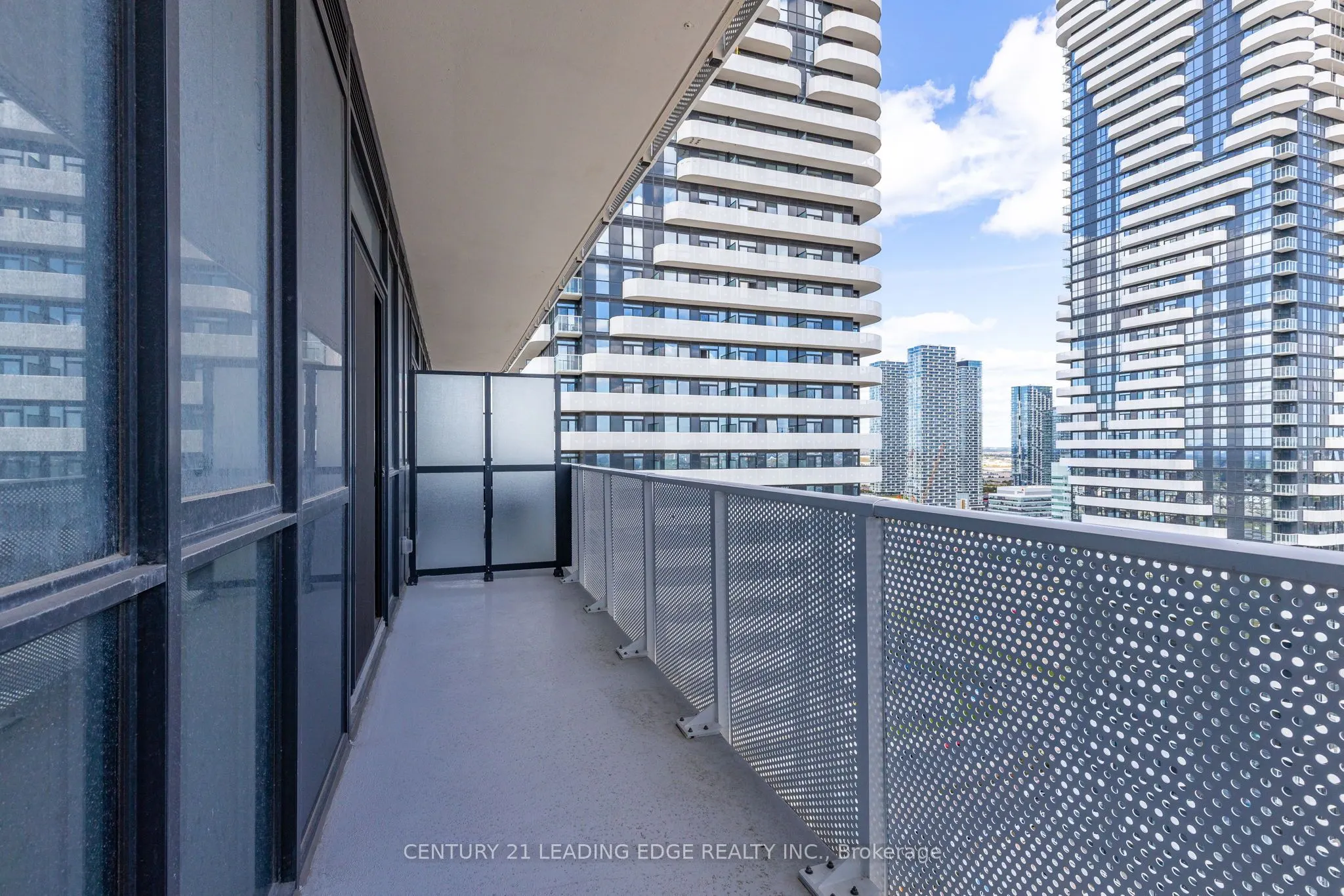 195 COMMERCE Street, #3217