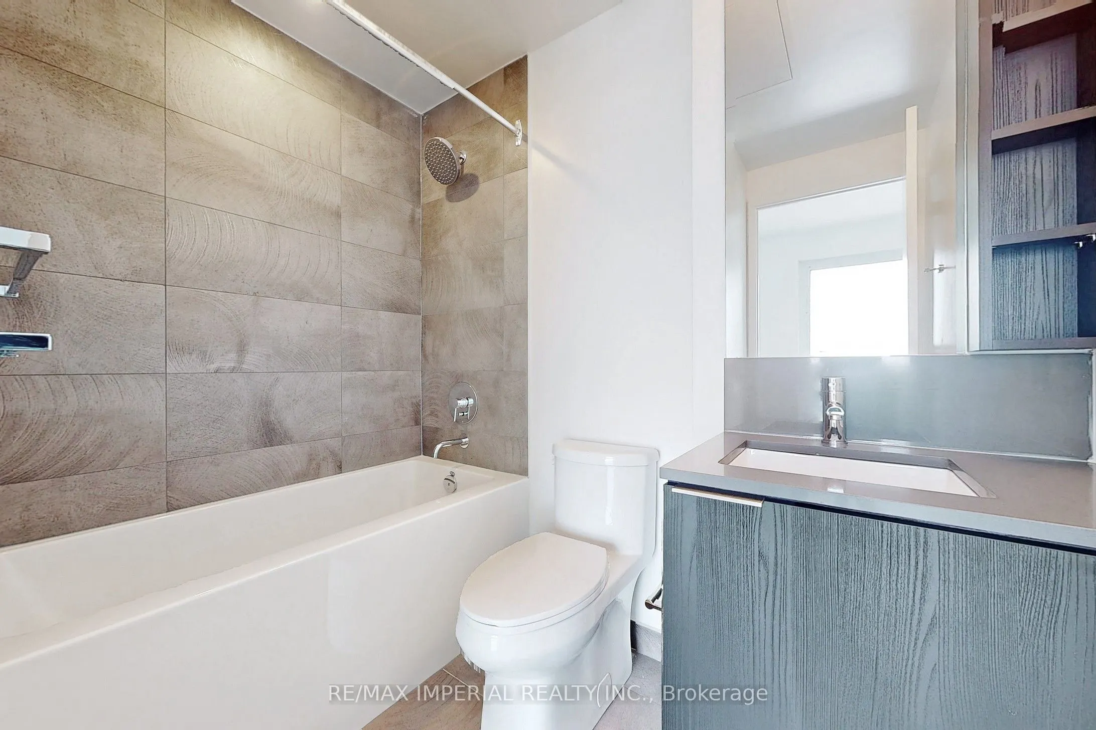1000 Portage Parkway, #4805
