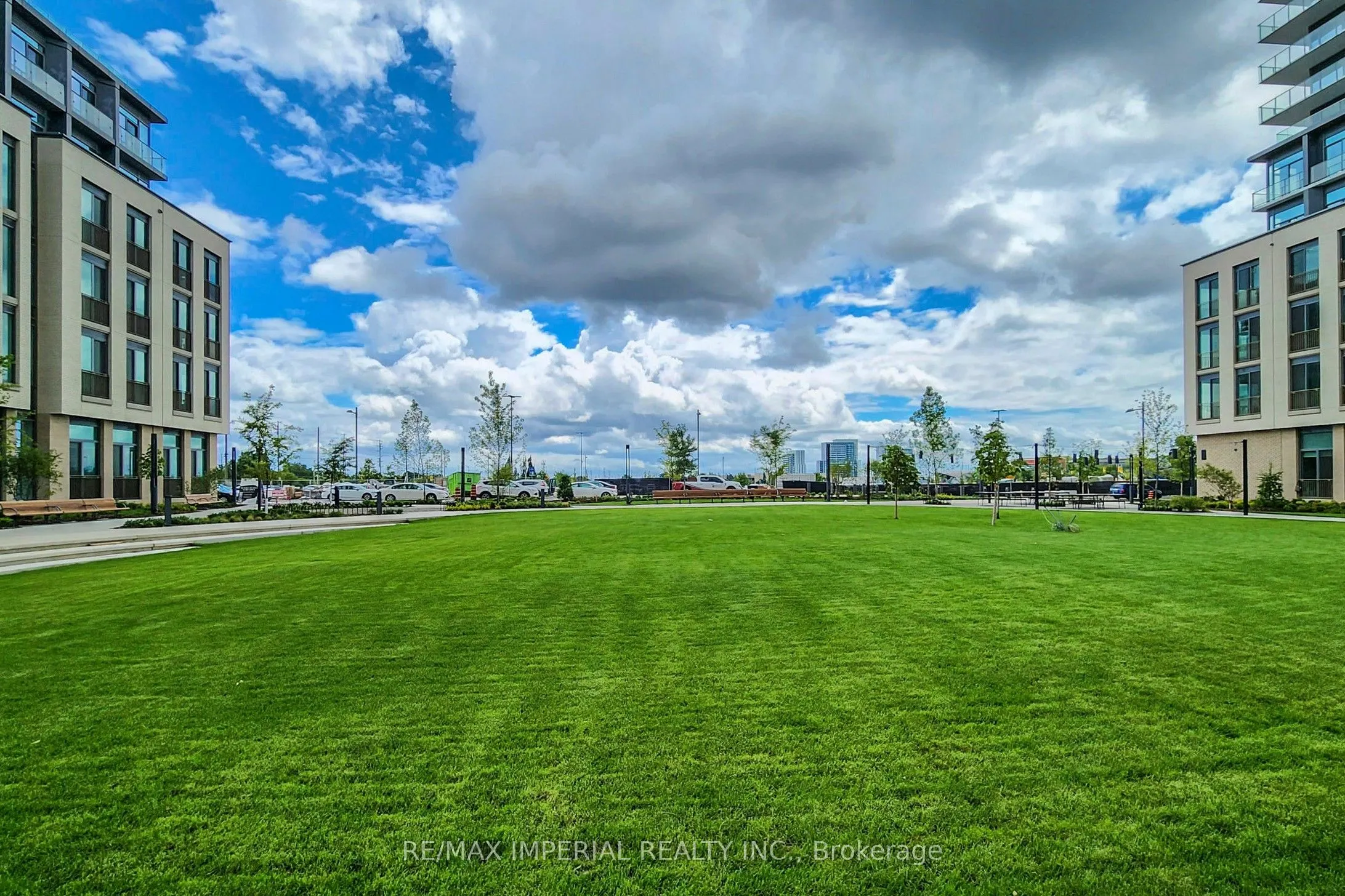 1000 Portage Parkway, #4805