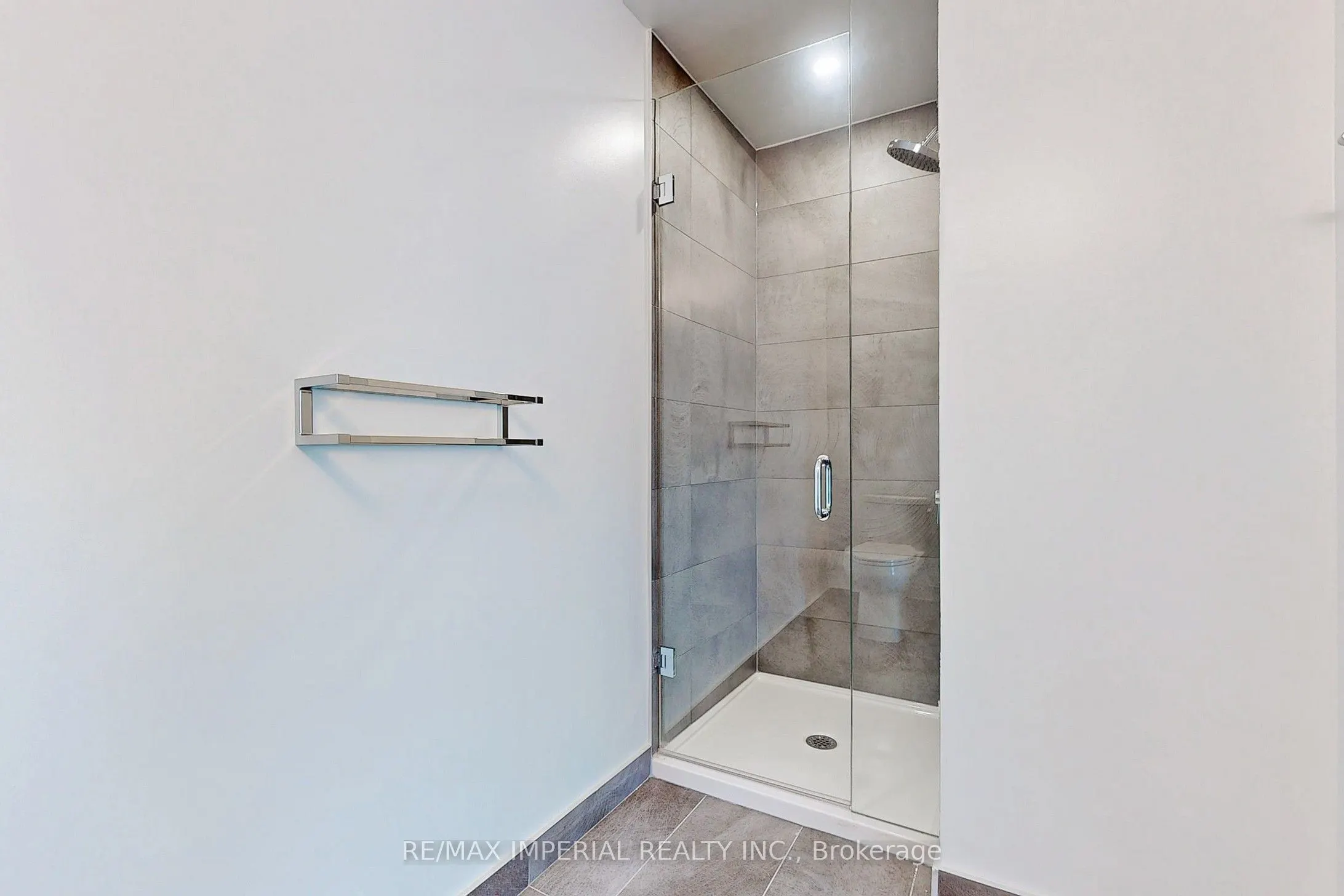 1000 Portage Parkway, #4805