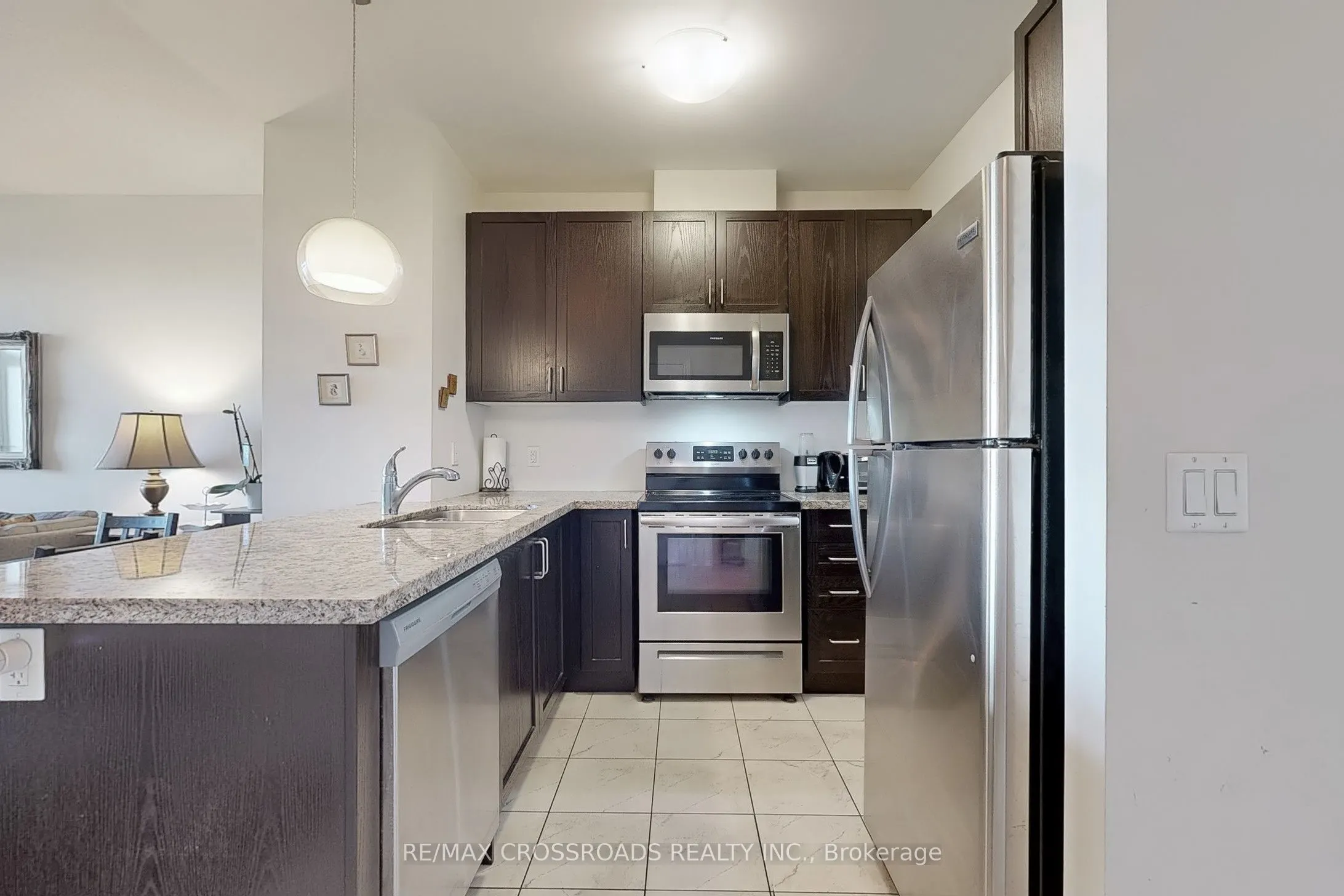 39 New Delhi Drive E, #601