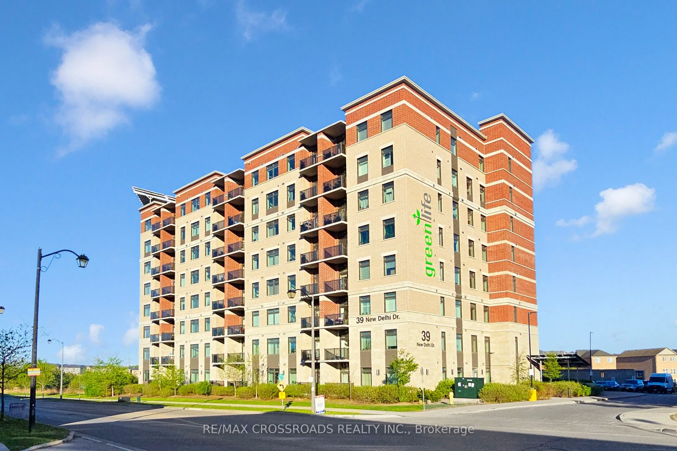 39 New Delhi Drive E, #601