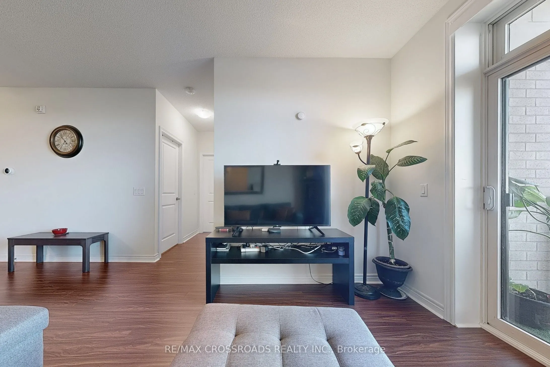 39 New Delhi Drive E, #601