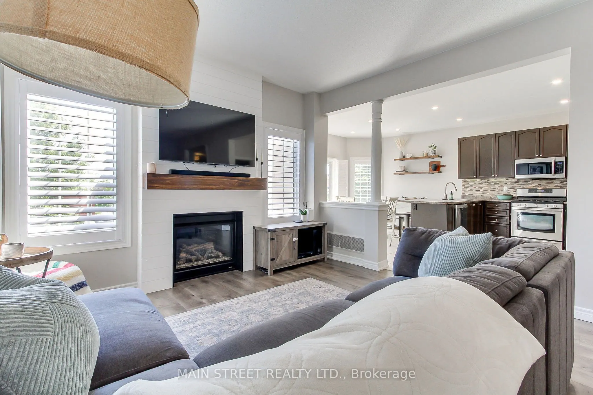 123 Laurendale Avenue
