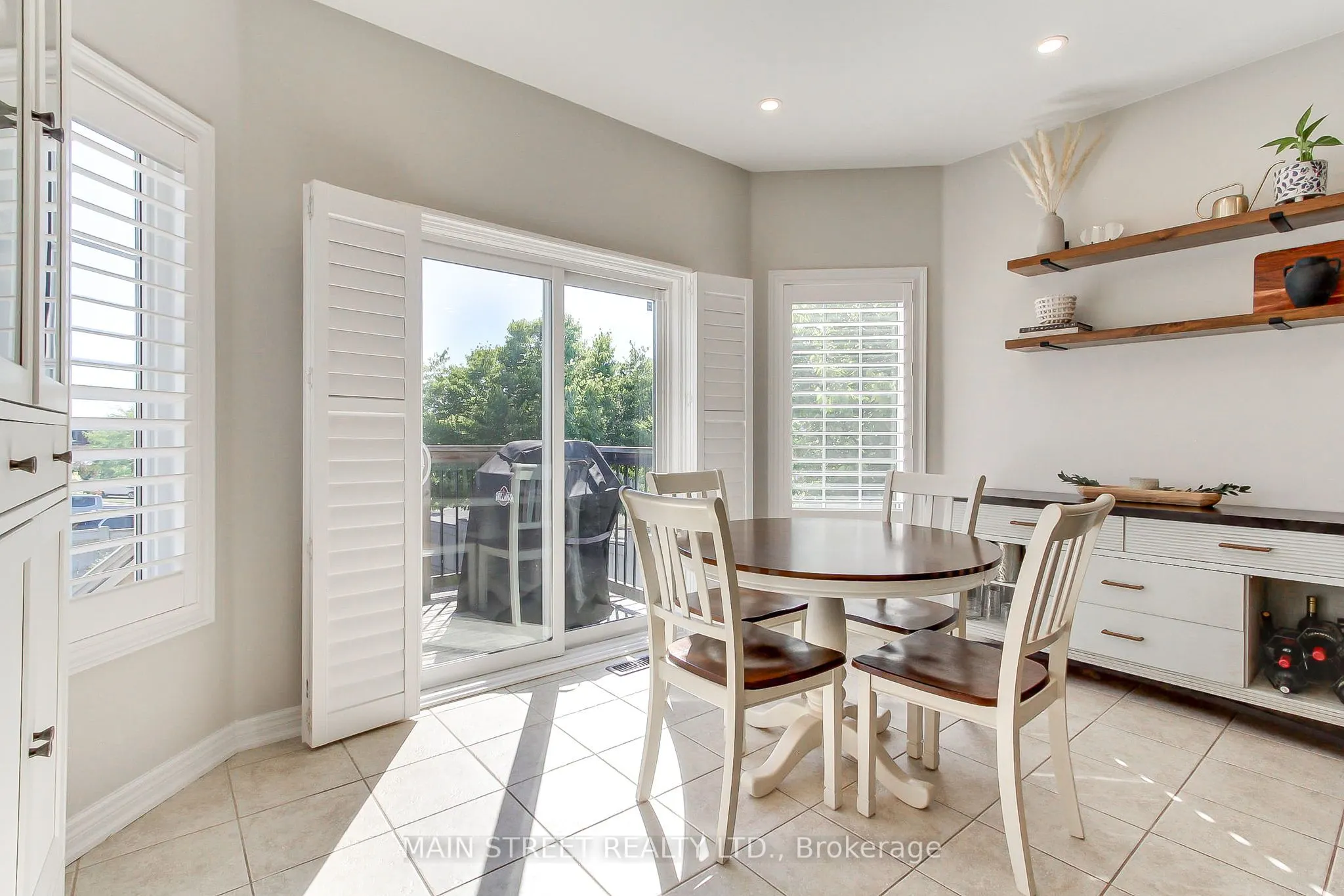 123 Laurendale Avenue