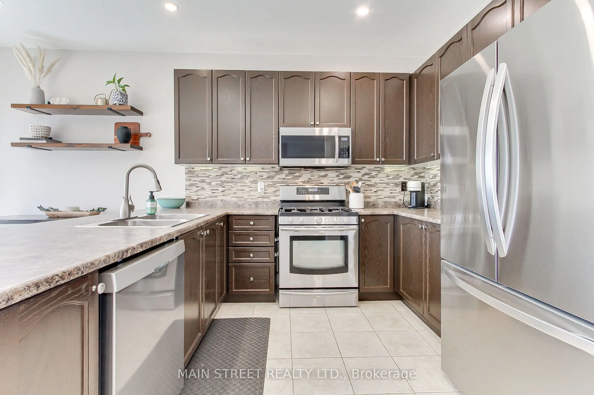 123 Laurendale Avenue