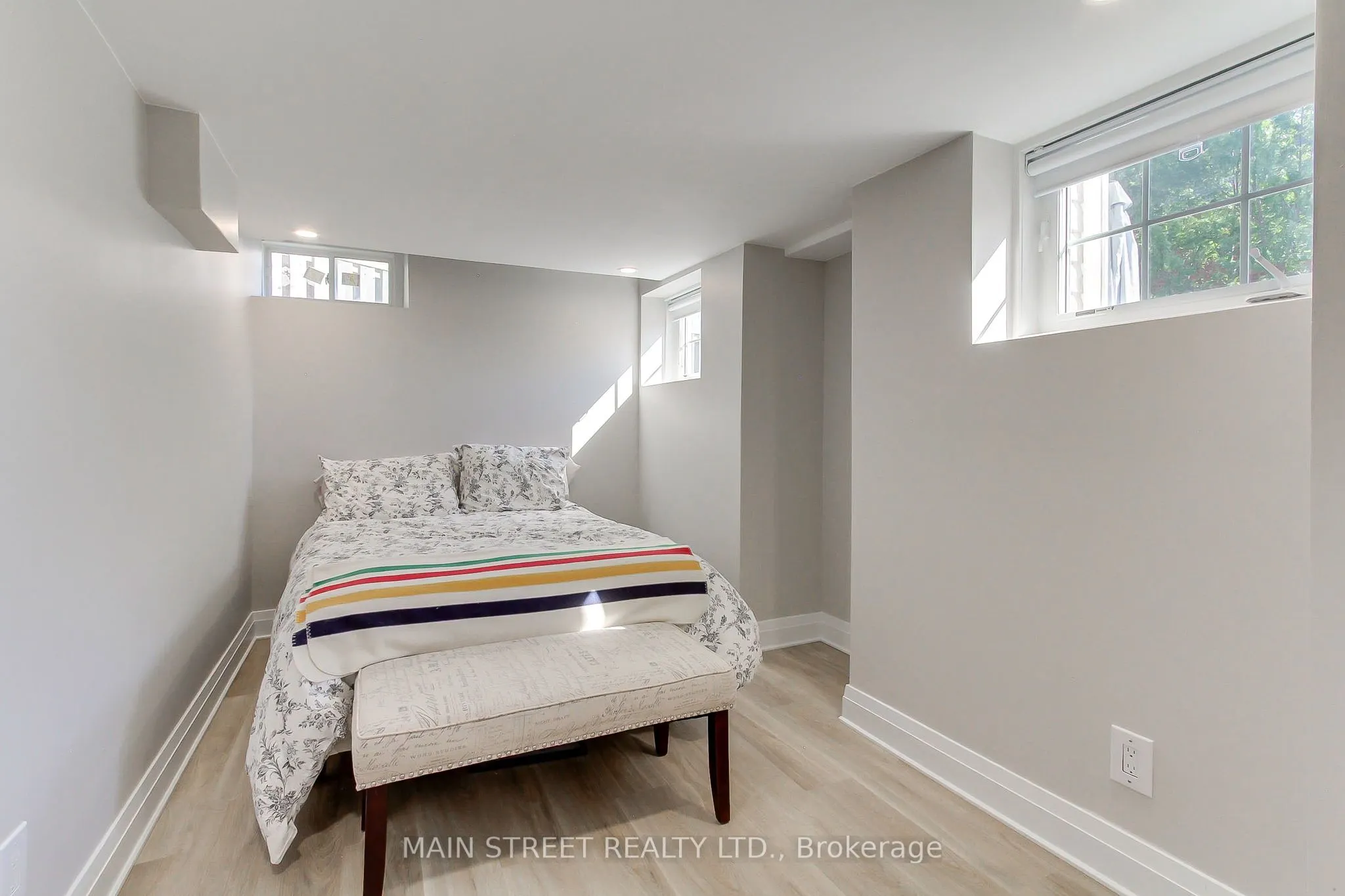123 Laurendale Avenue