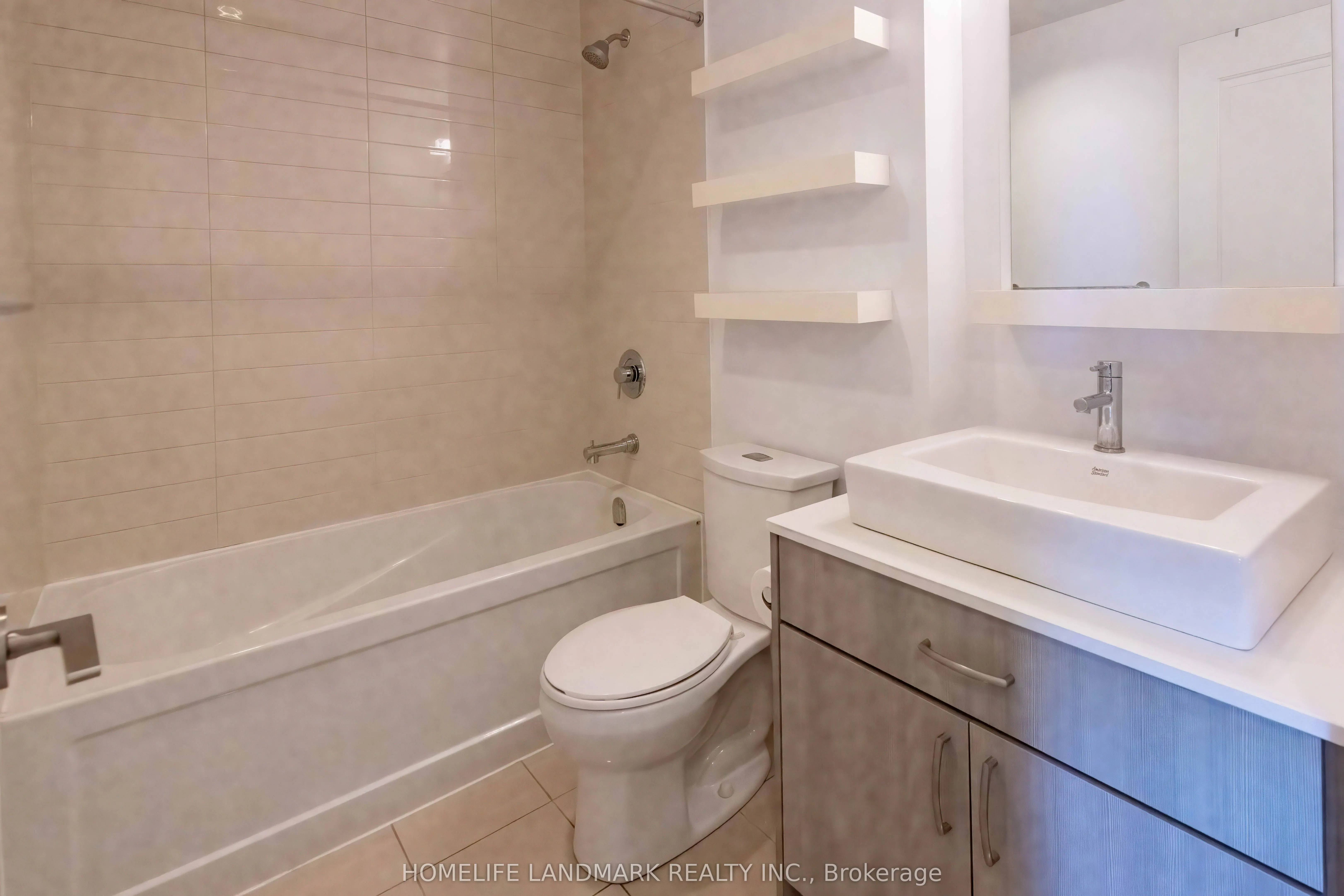 9191 Yonge Street NW, #607
