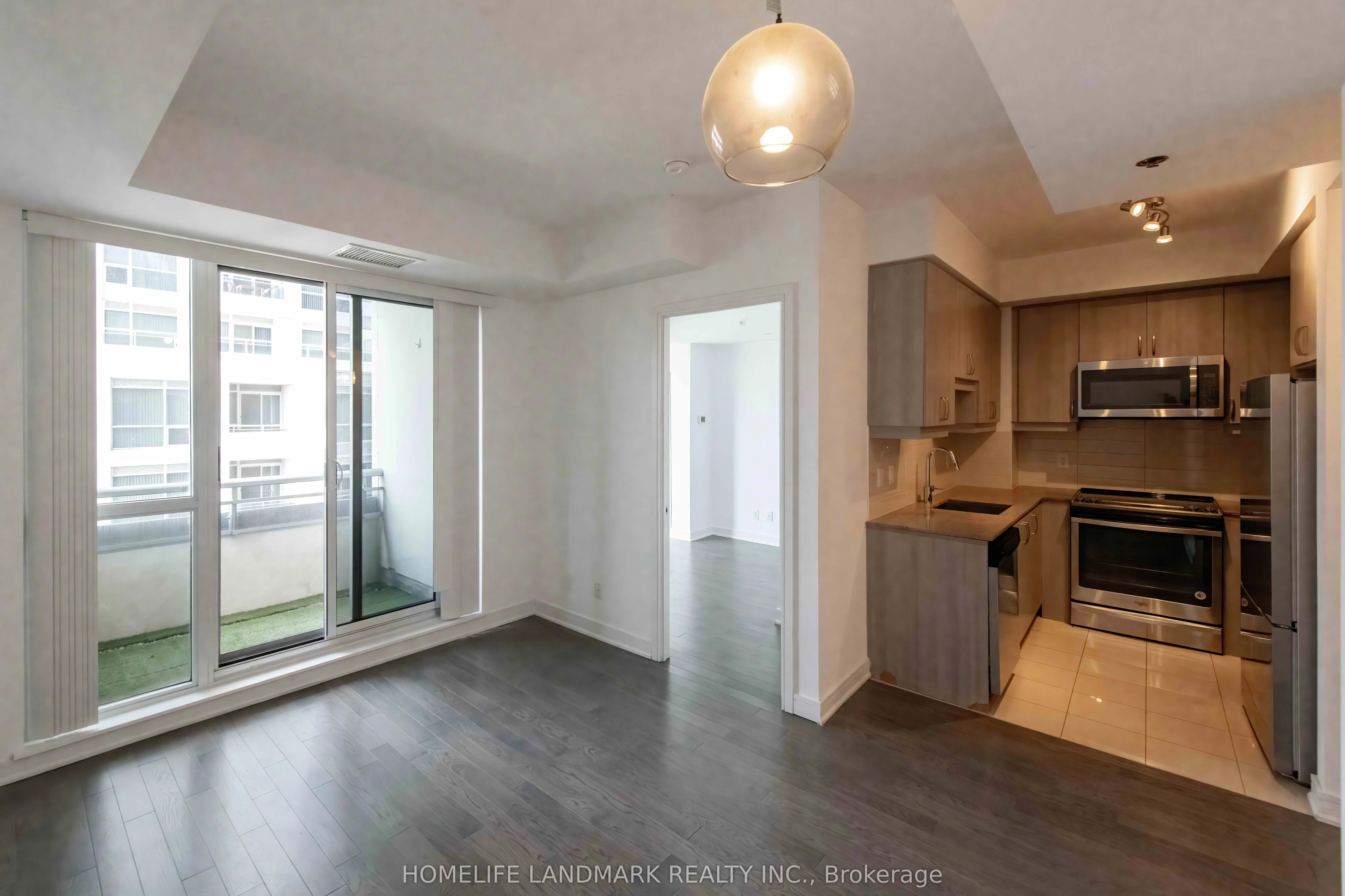 9191 Yonge Street NW, #607