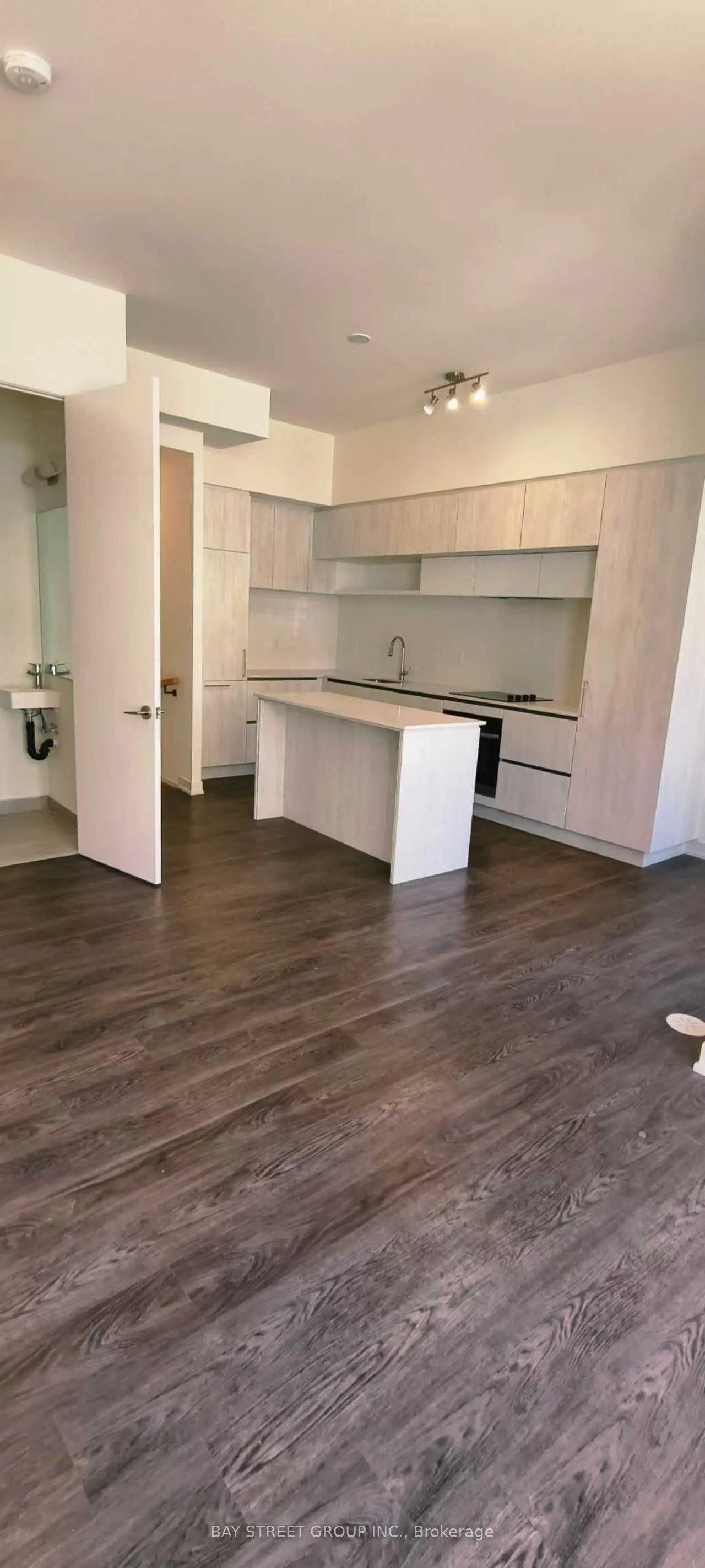 12 David Eyer Road, #1114
