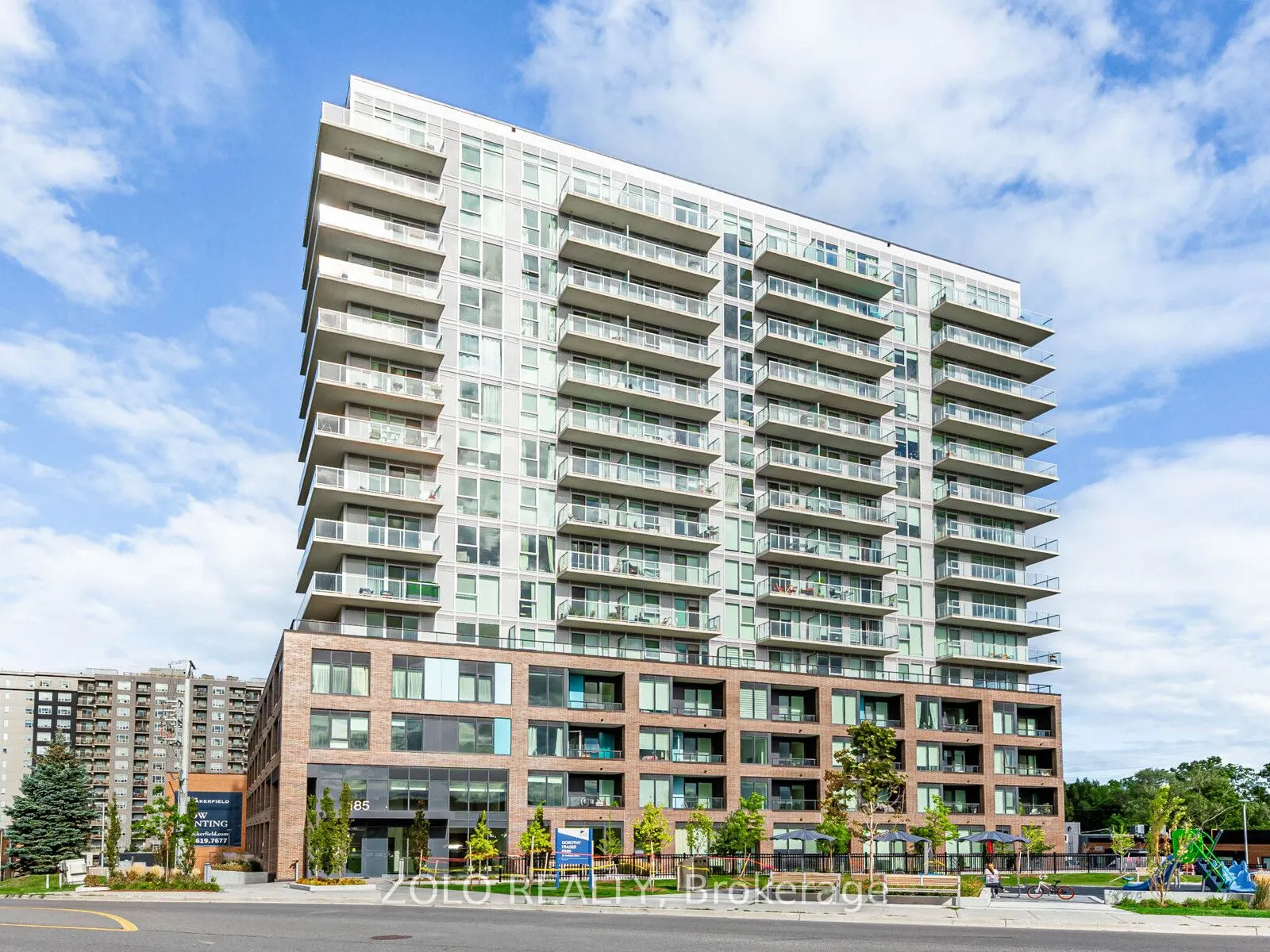 185 Deerfield Road, #906