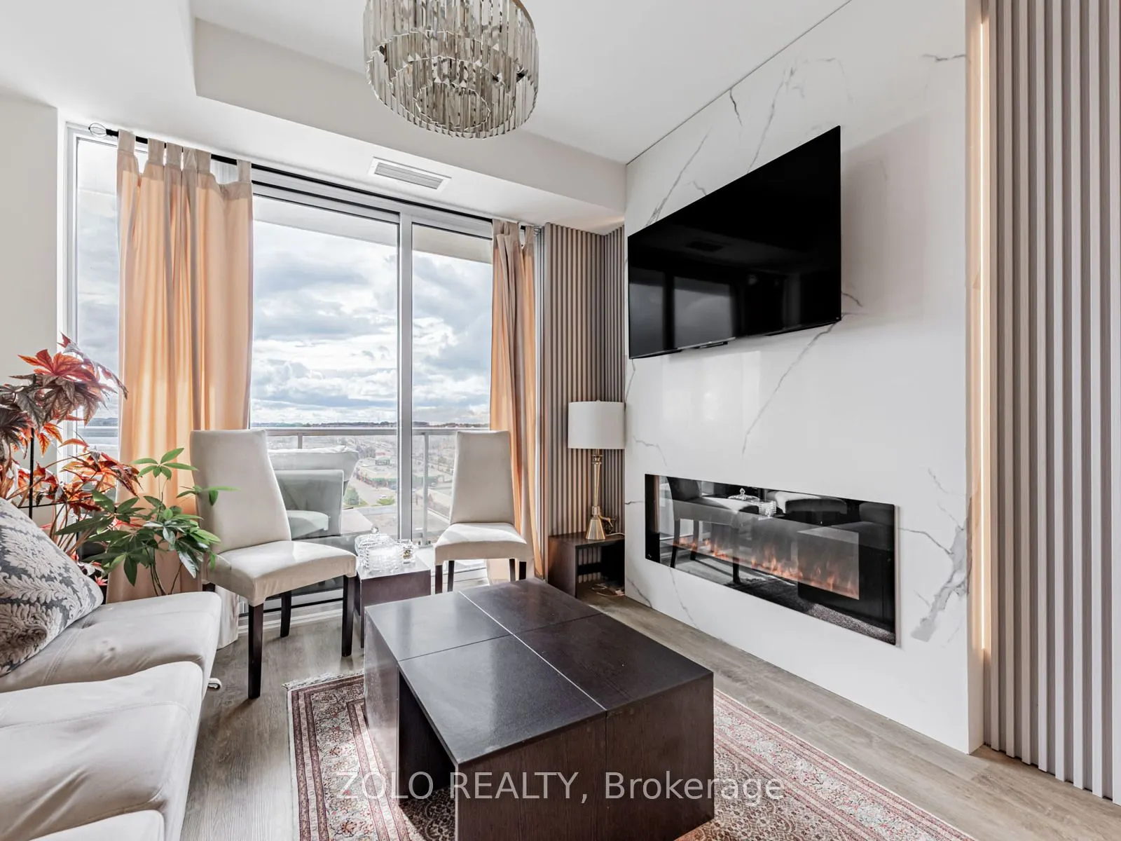 185 Deerfield Road, #906