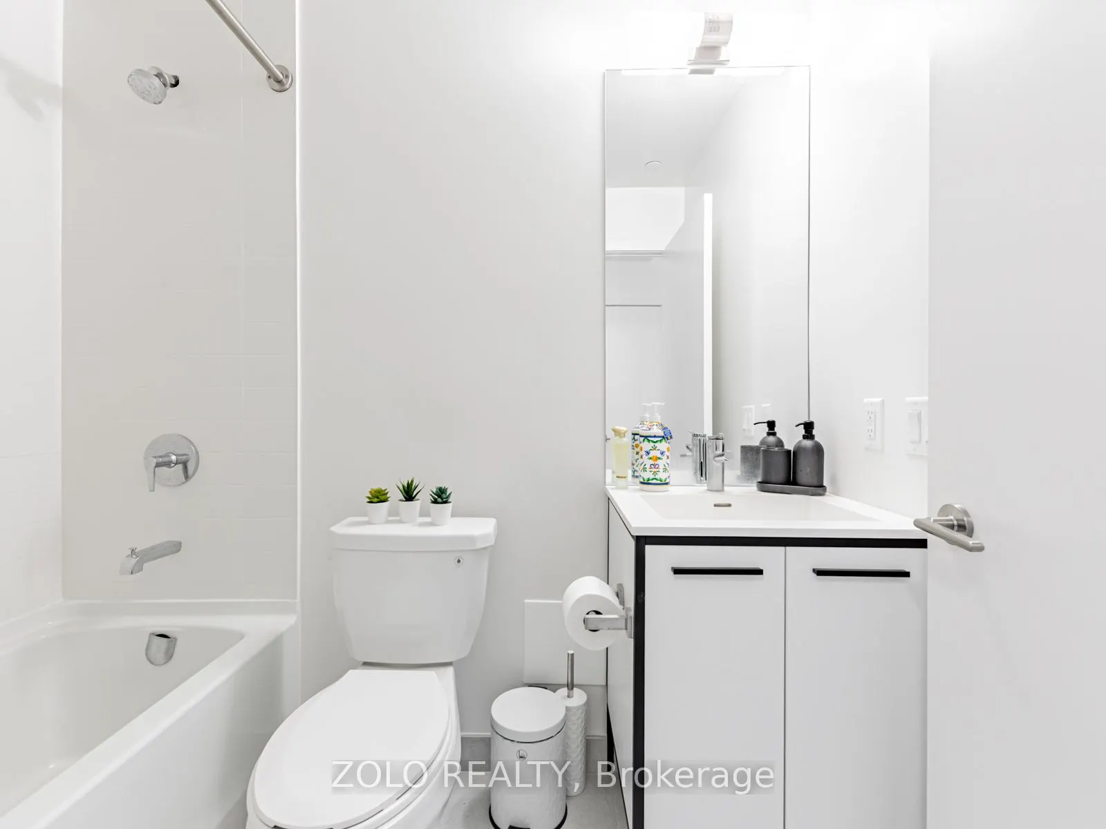 185 Deerfield Road, #906