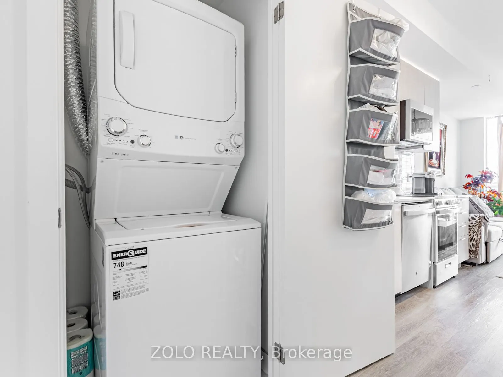 185 Deerfield Road, #906
