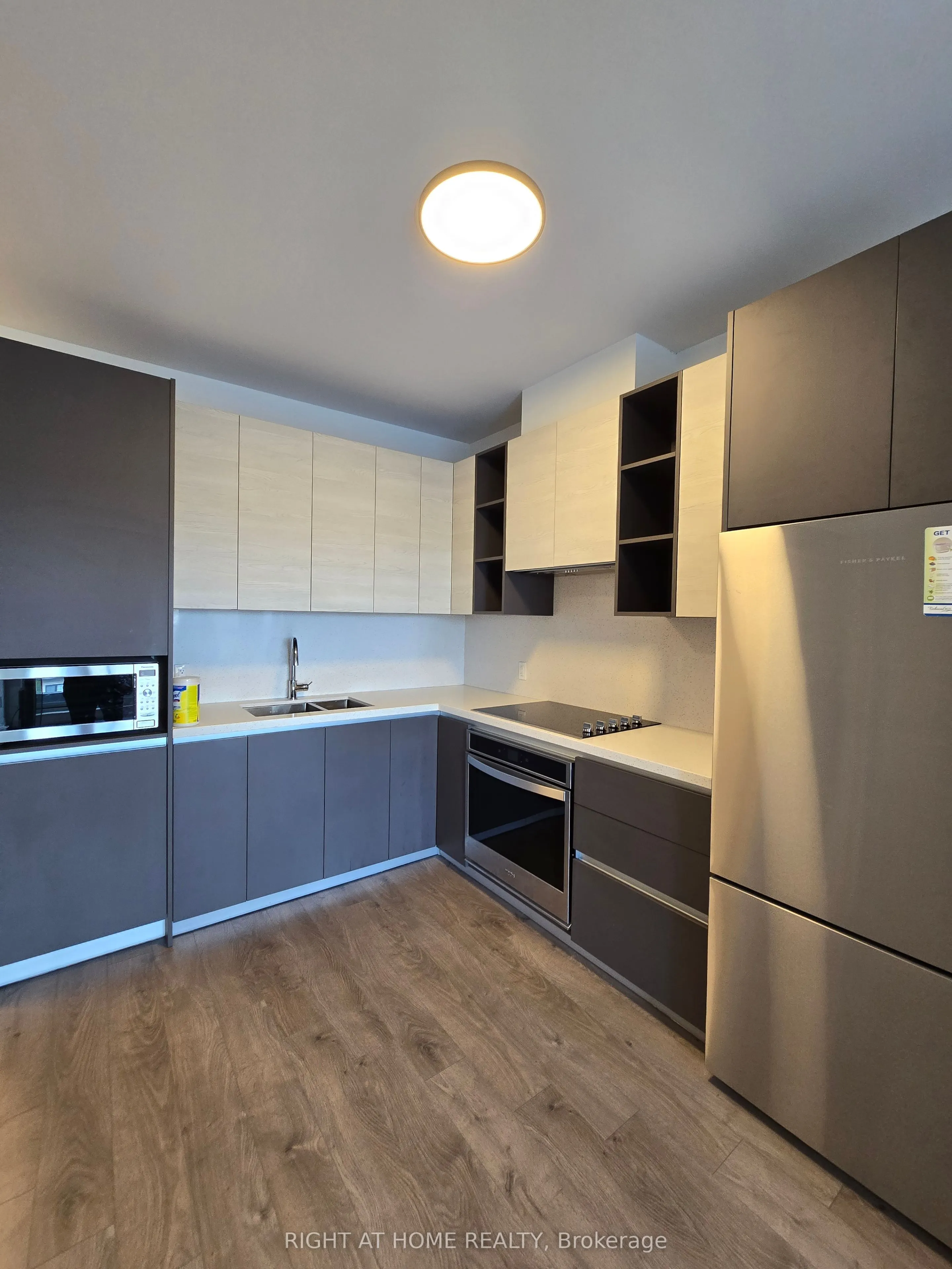 396 Highway 7 E, #716