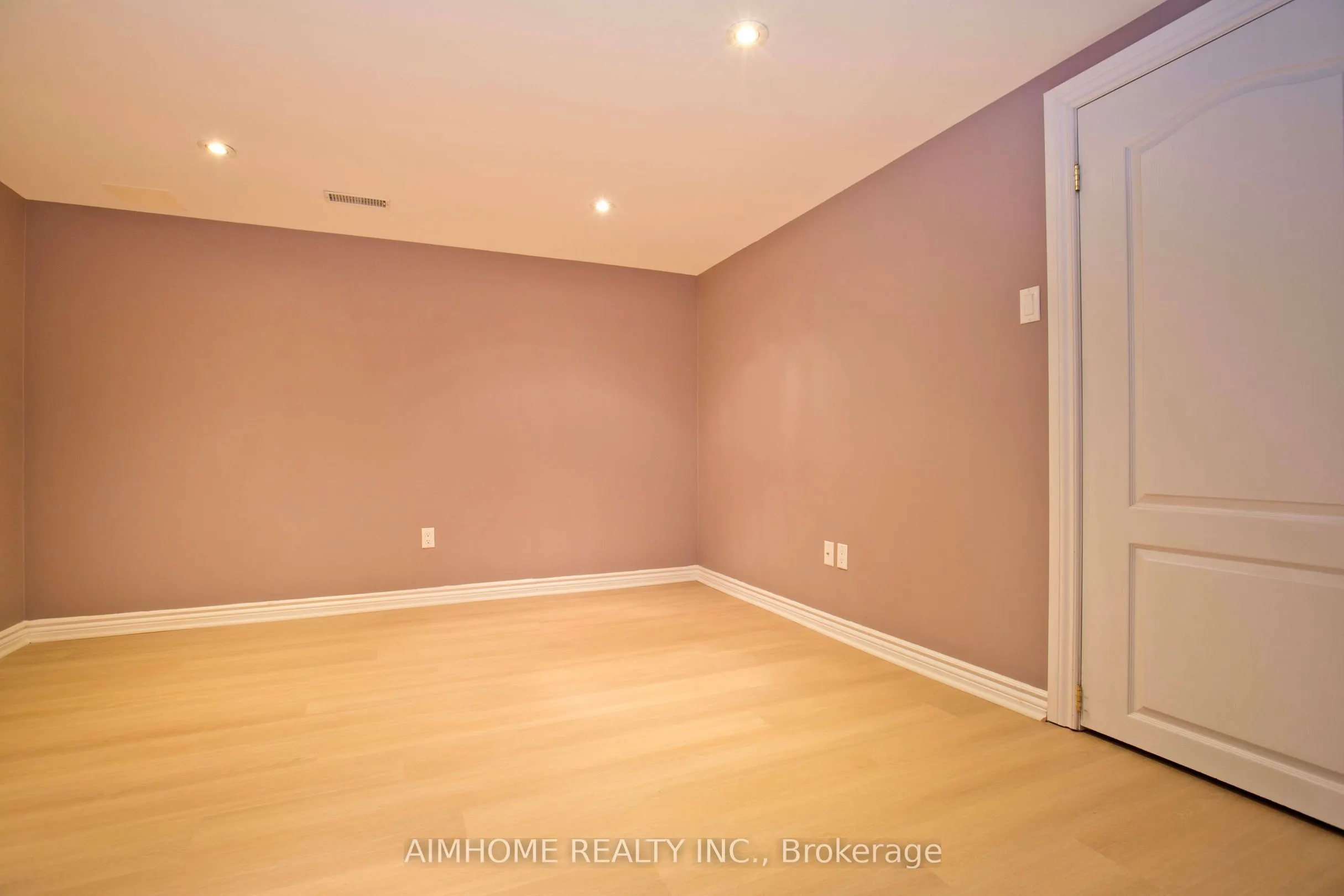 99 Colesbrook Road