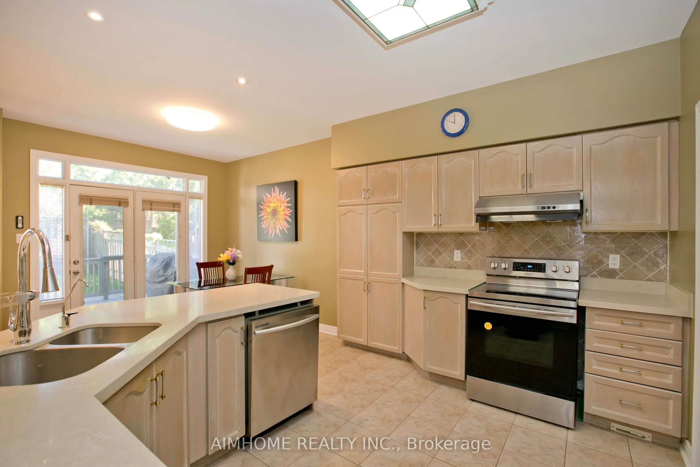 99 Colesbrook Road