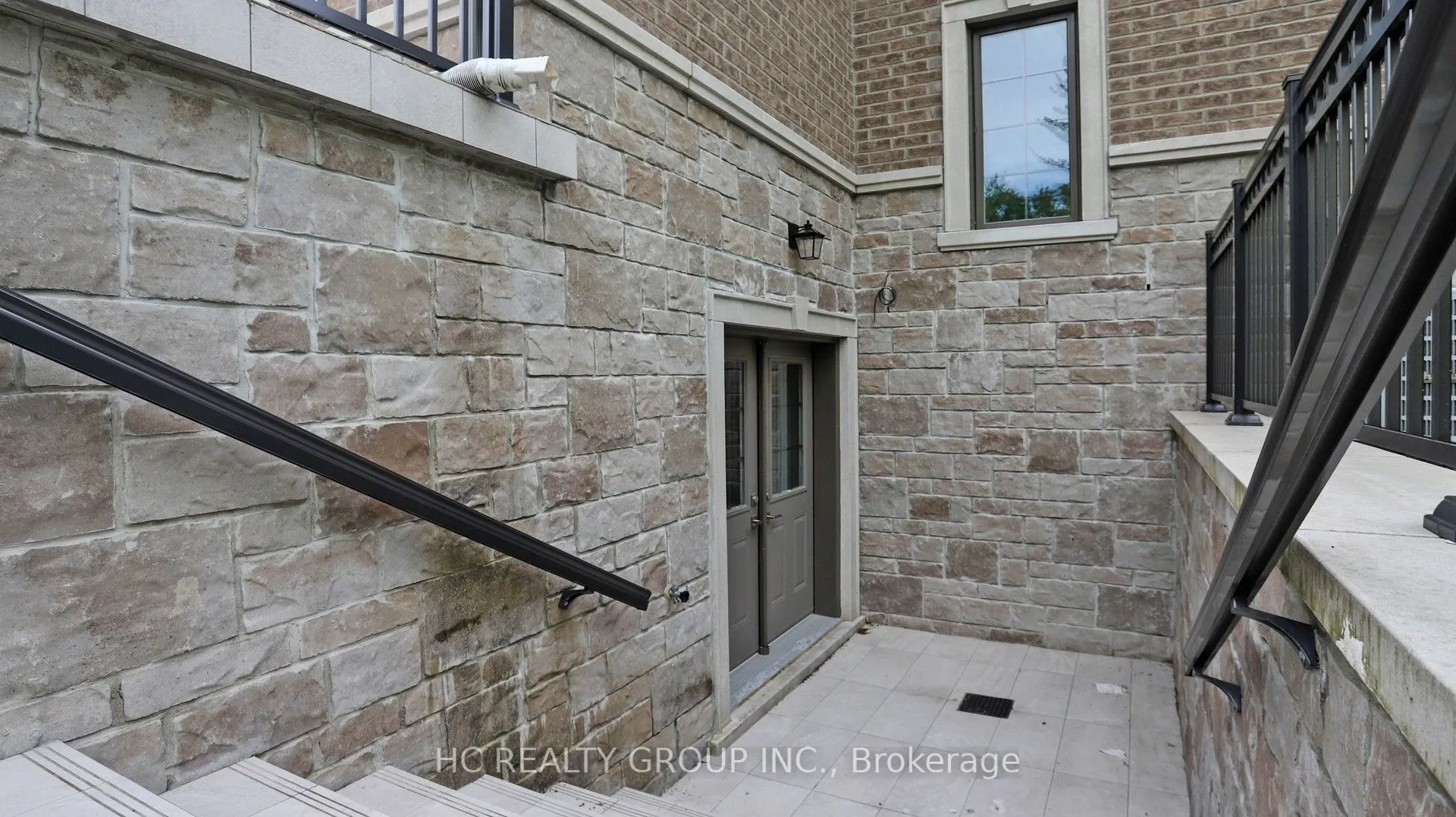 18 Denham Drive