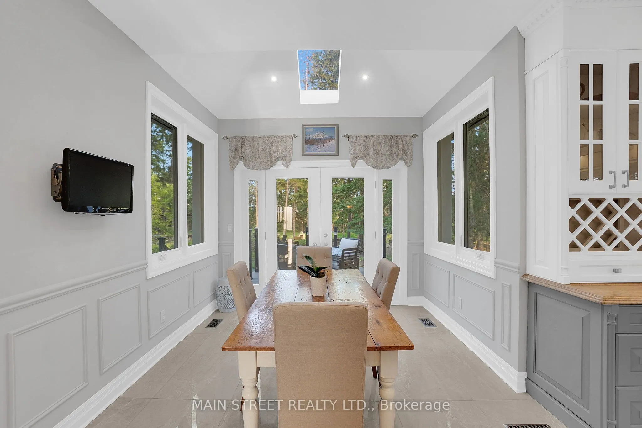 9 Cedar Ridge Road