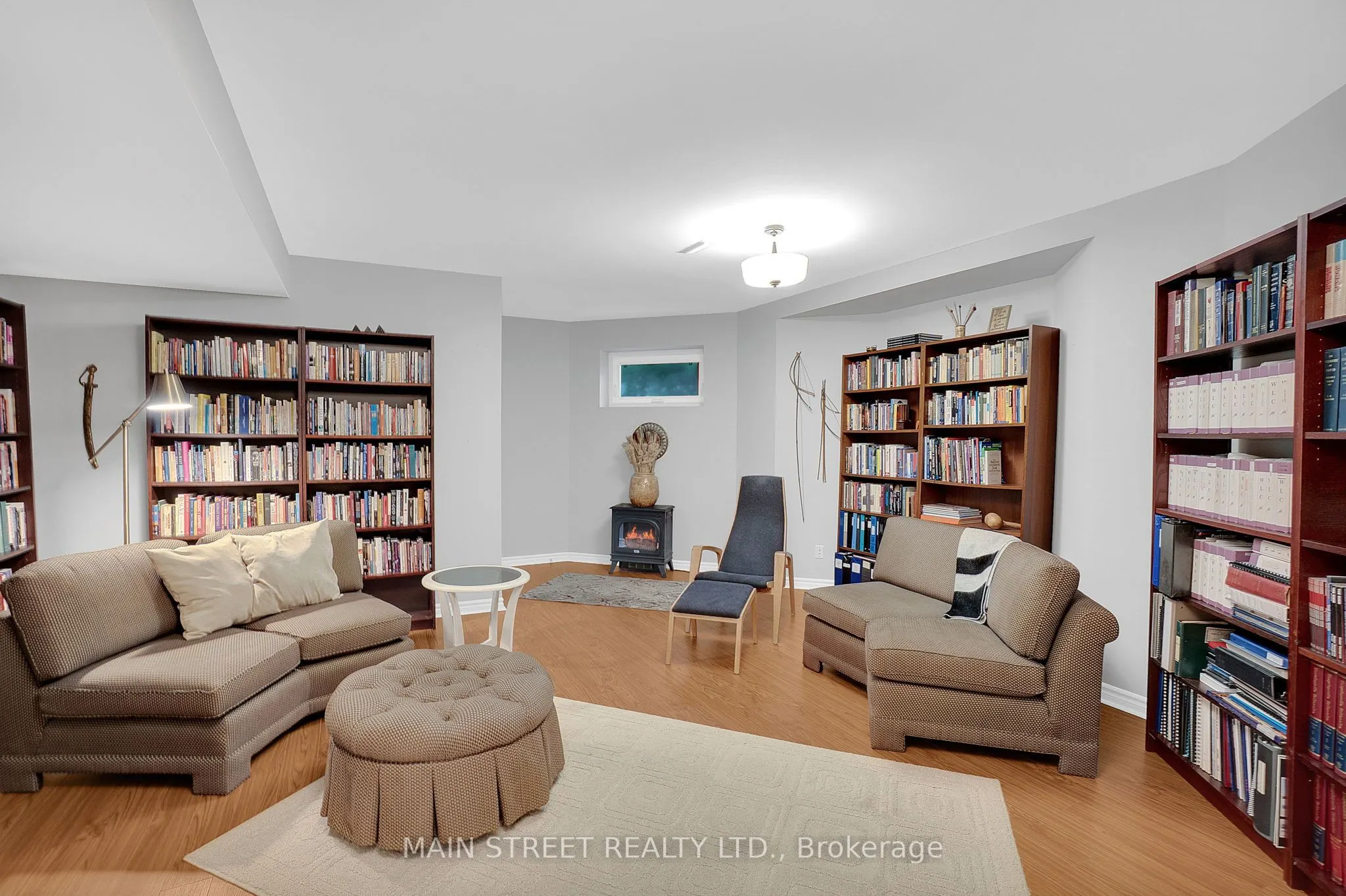 9 Cedar Ridge Road