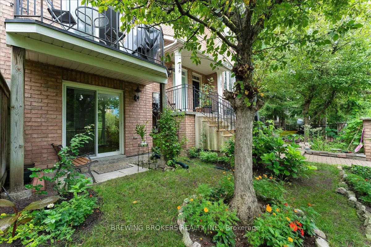 23 Observatory Lane, #286