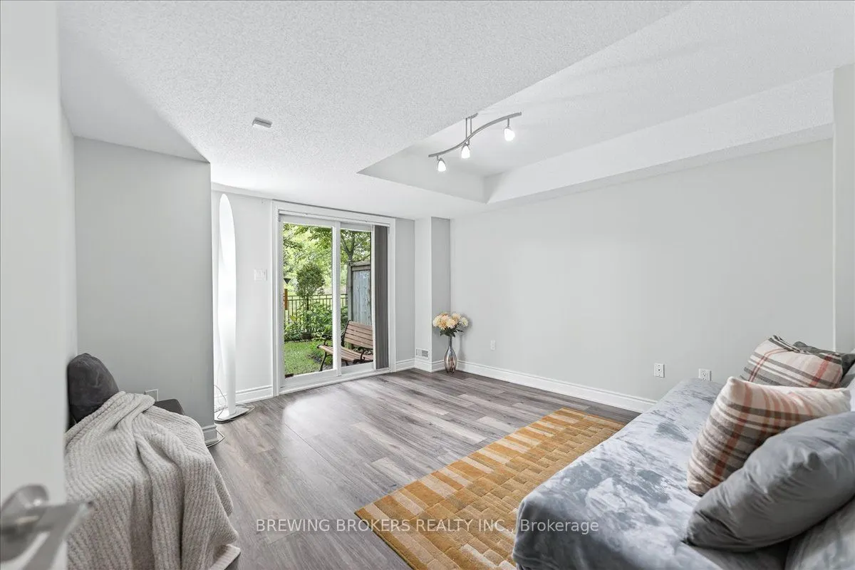 23 Observatory Lane, #286
