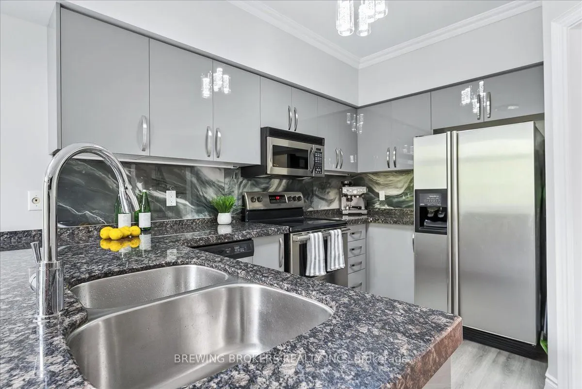 23 Observatory Lane, #286