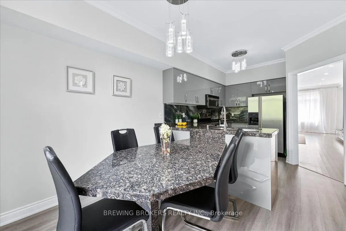 23 Observatory Lane, #286