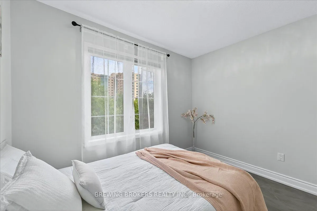23 Observatory Lane, #286
