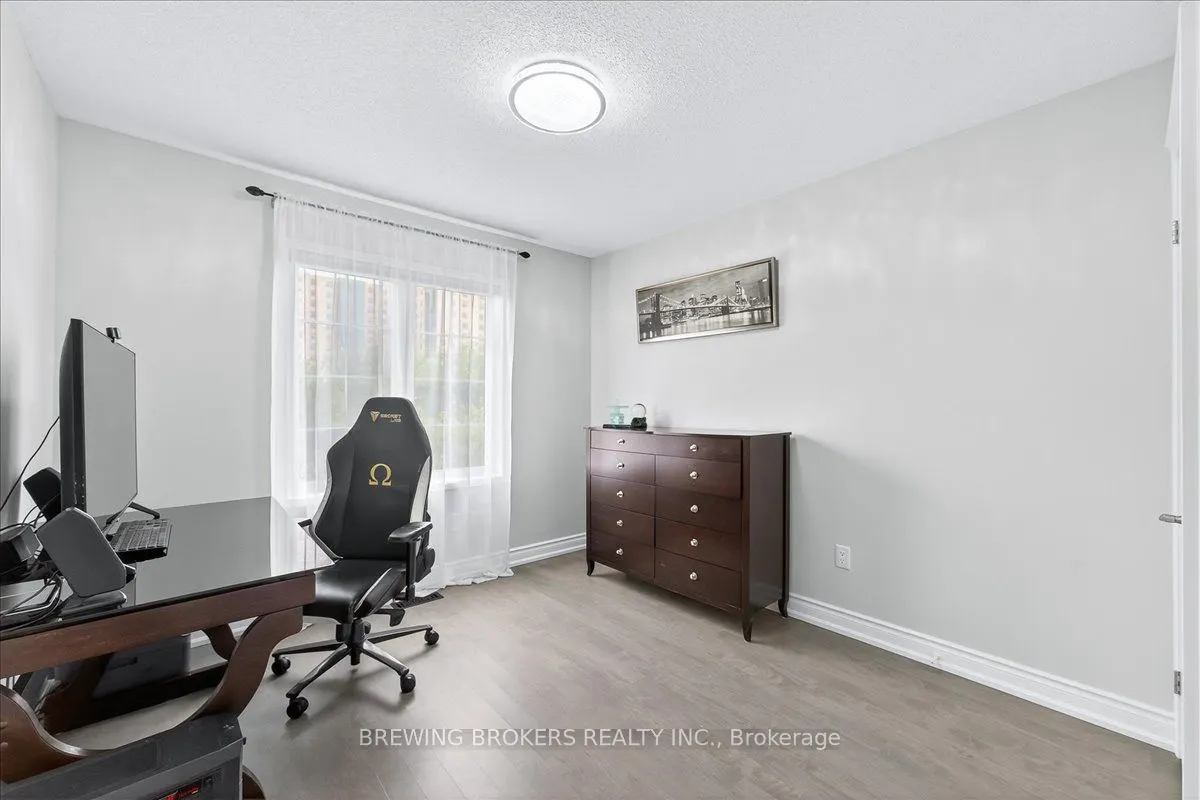 23 Observatory Lane, #286