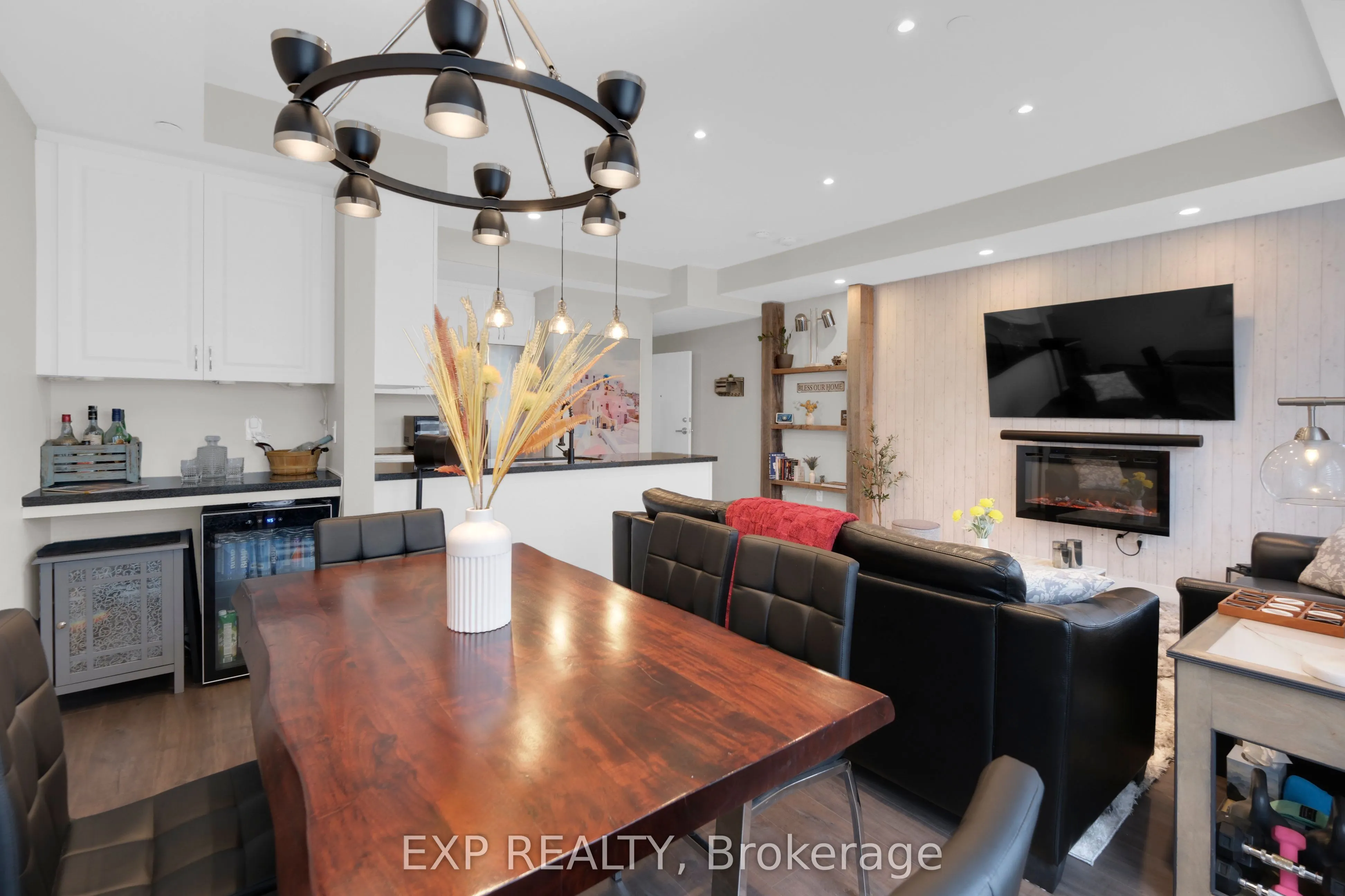 600 Alex Gardner Circle, #112