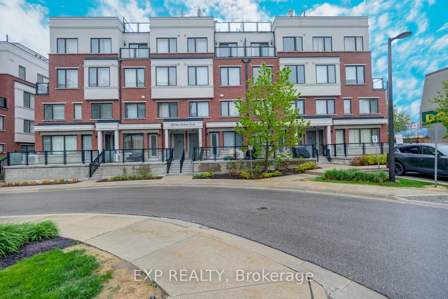 600 Alex Gardner Circle, #112