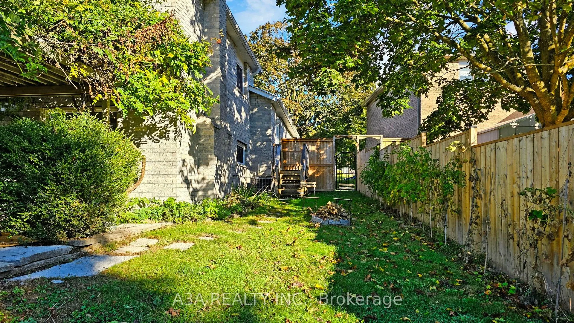 17 Beckett Avenue