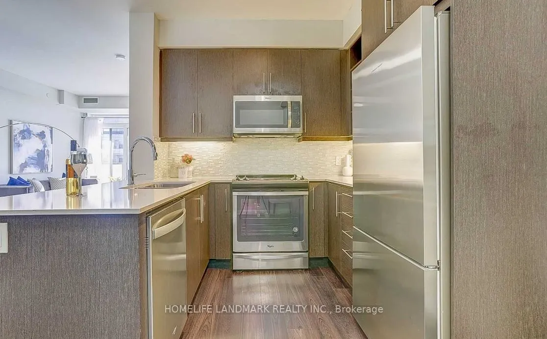 65 Oneida Crescent, #LPH03