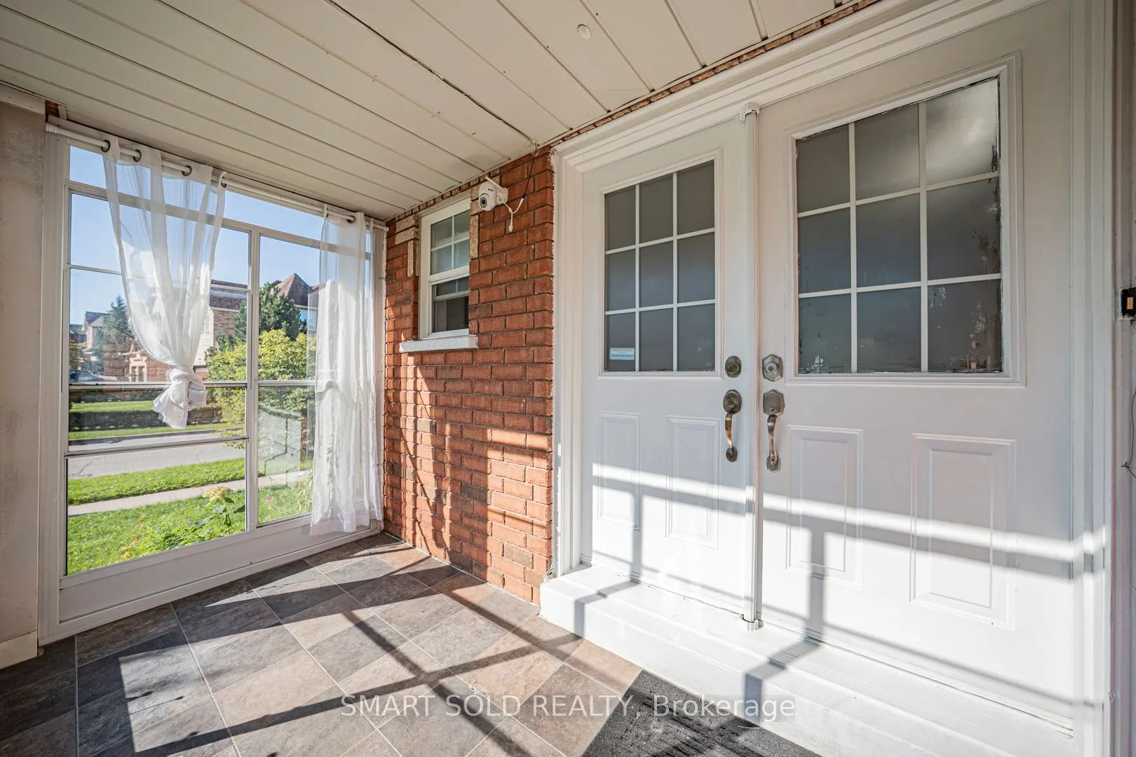 140 English Oak Drive