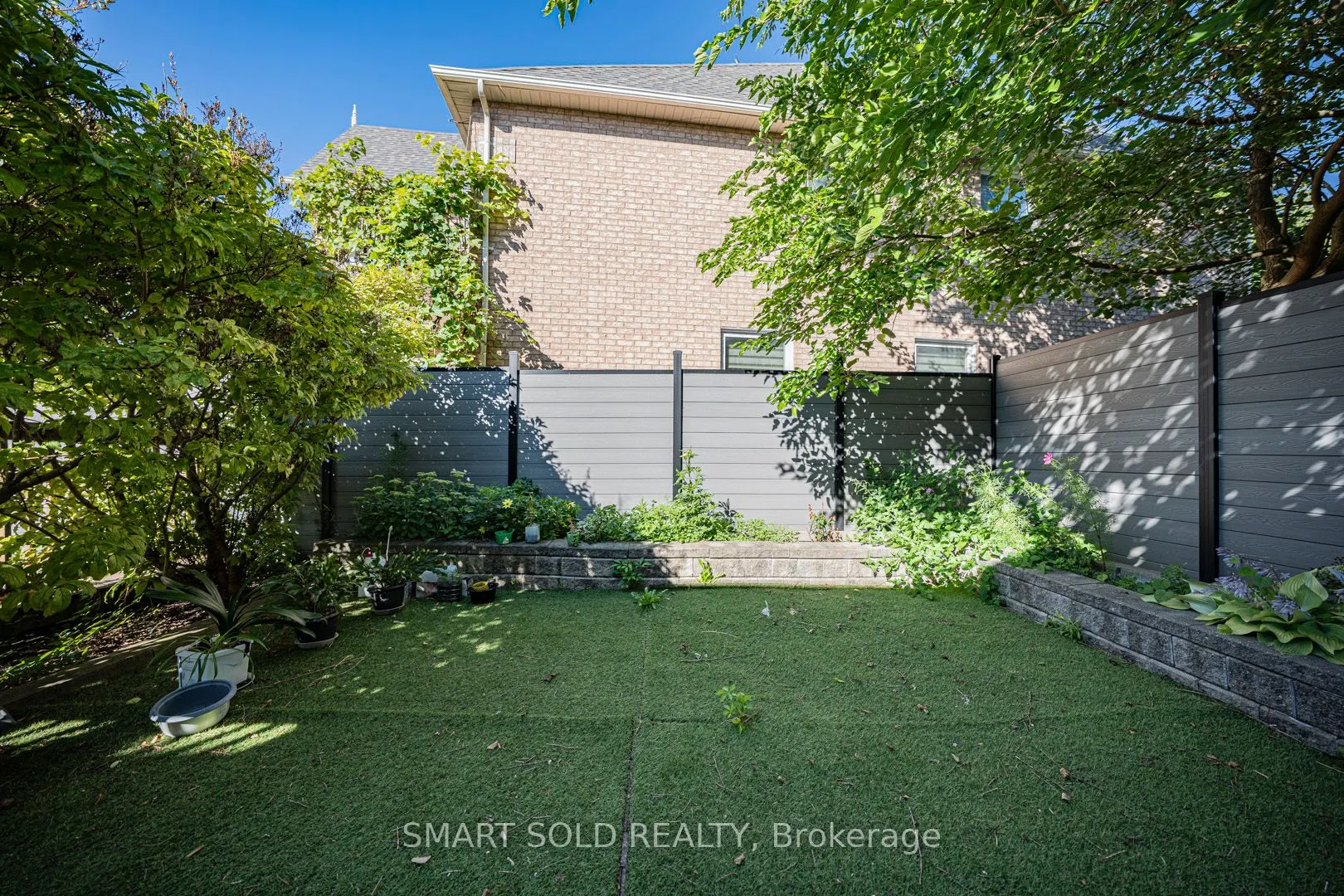 140 English Oak Drive