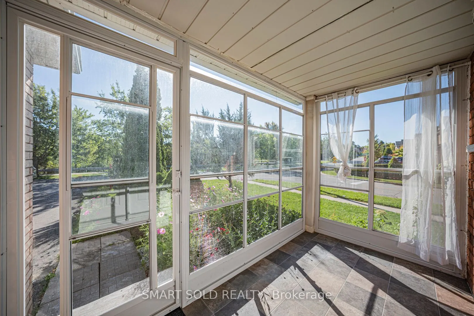 140 English Oak Drive