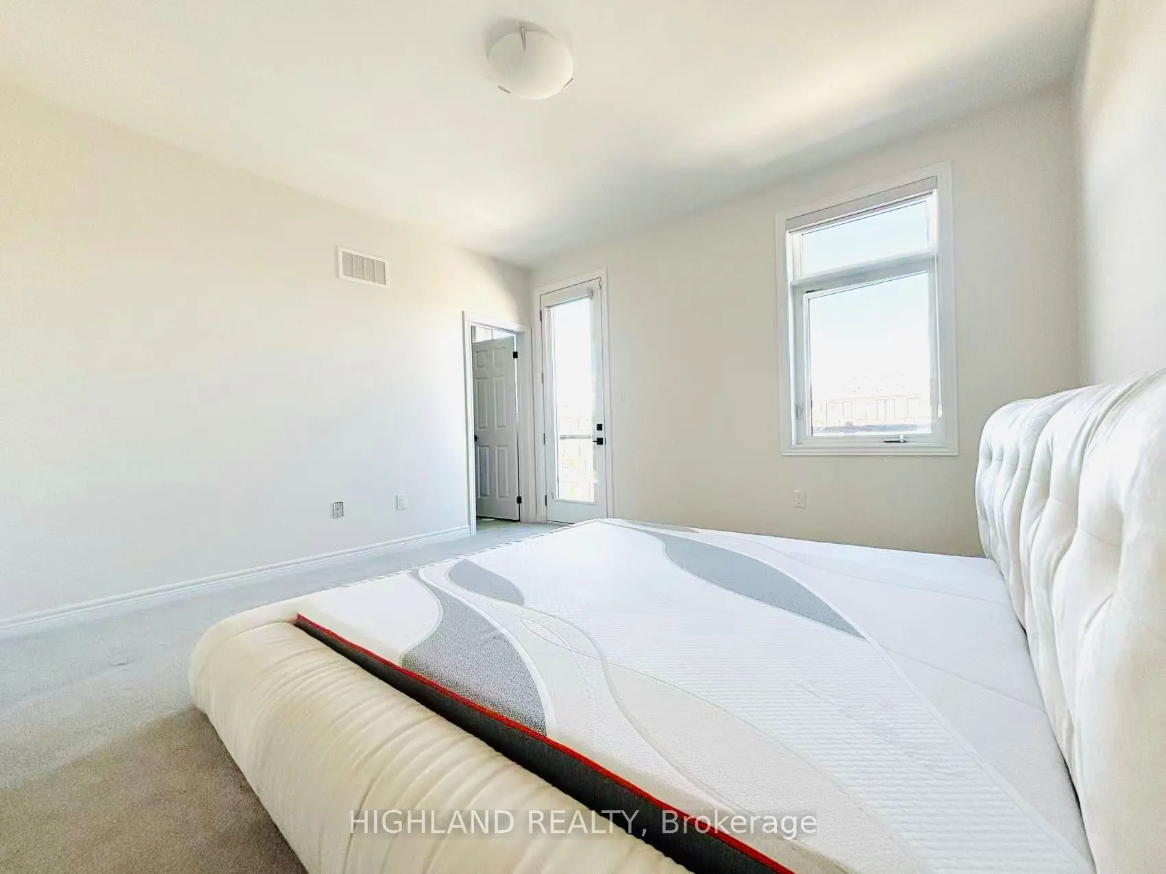 12 Robert Eaton Avenue