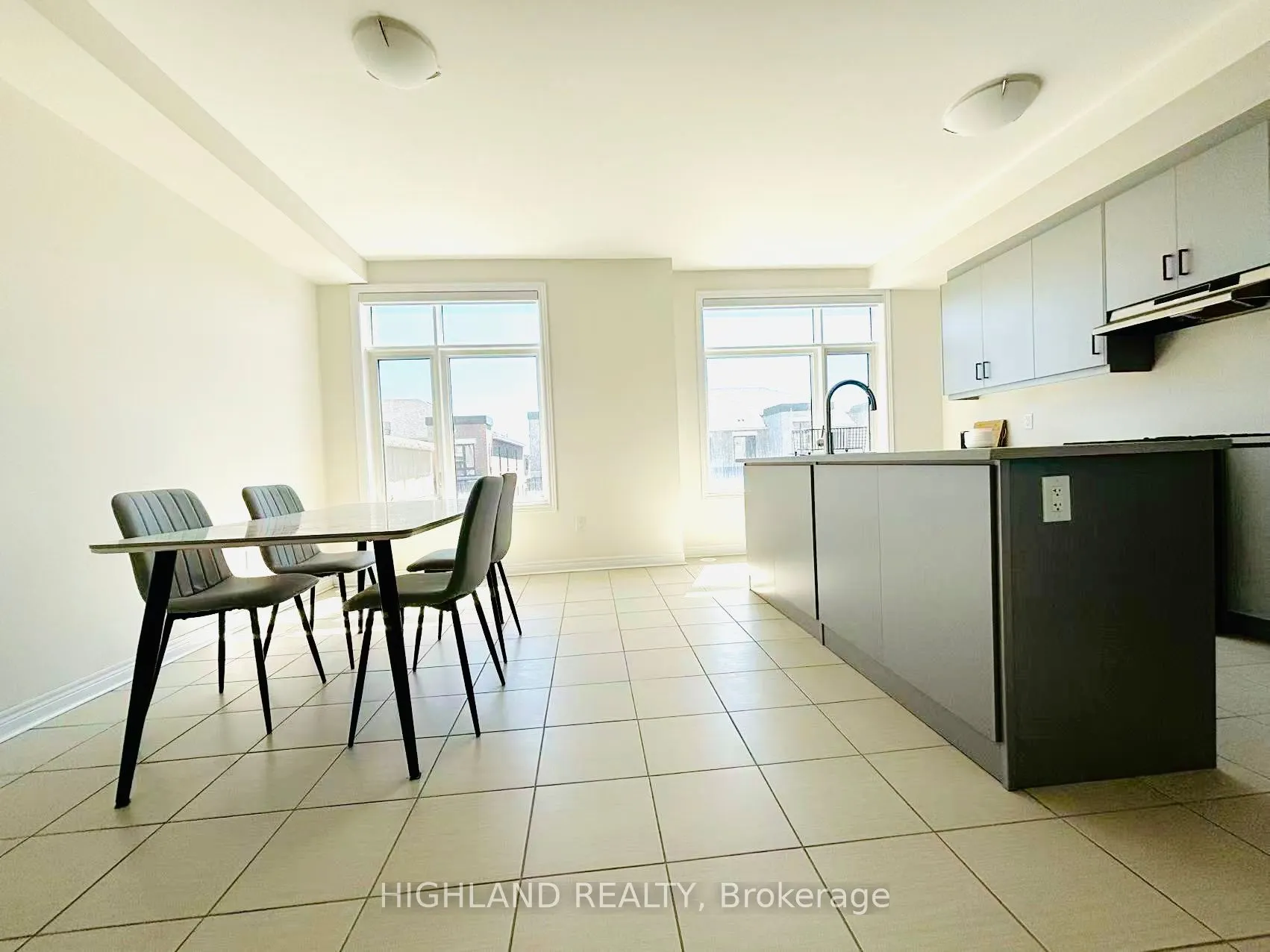 12 Robert Eaton Avenue