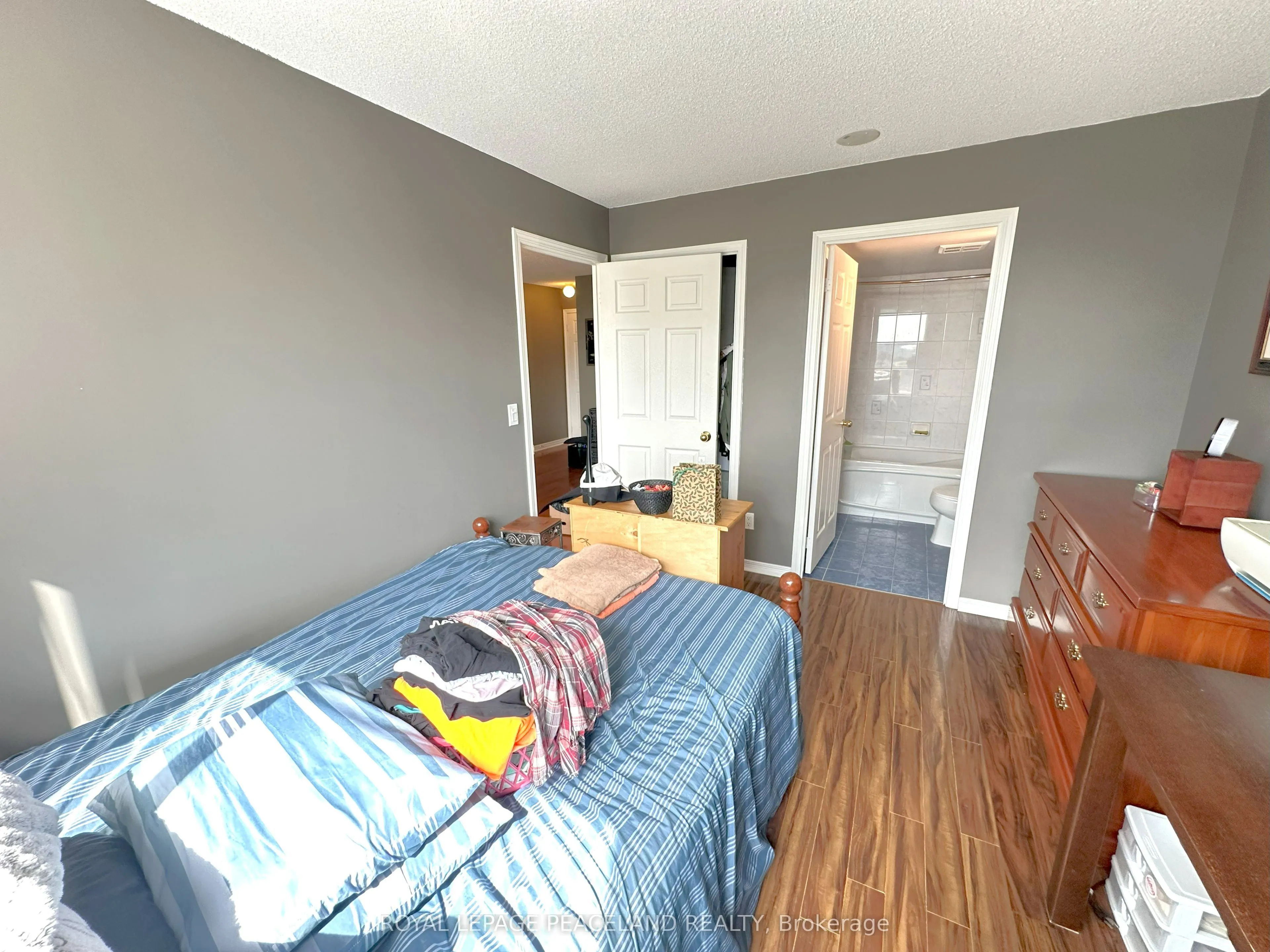 11 Oneida Crescent, #LPH03