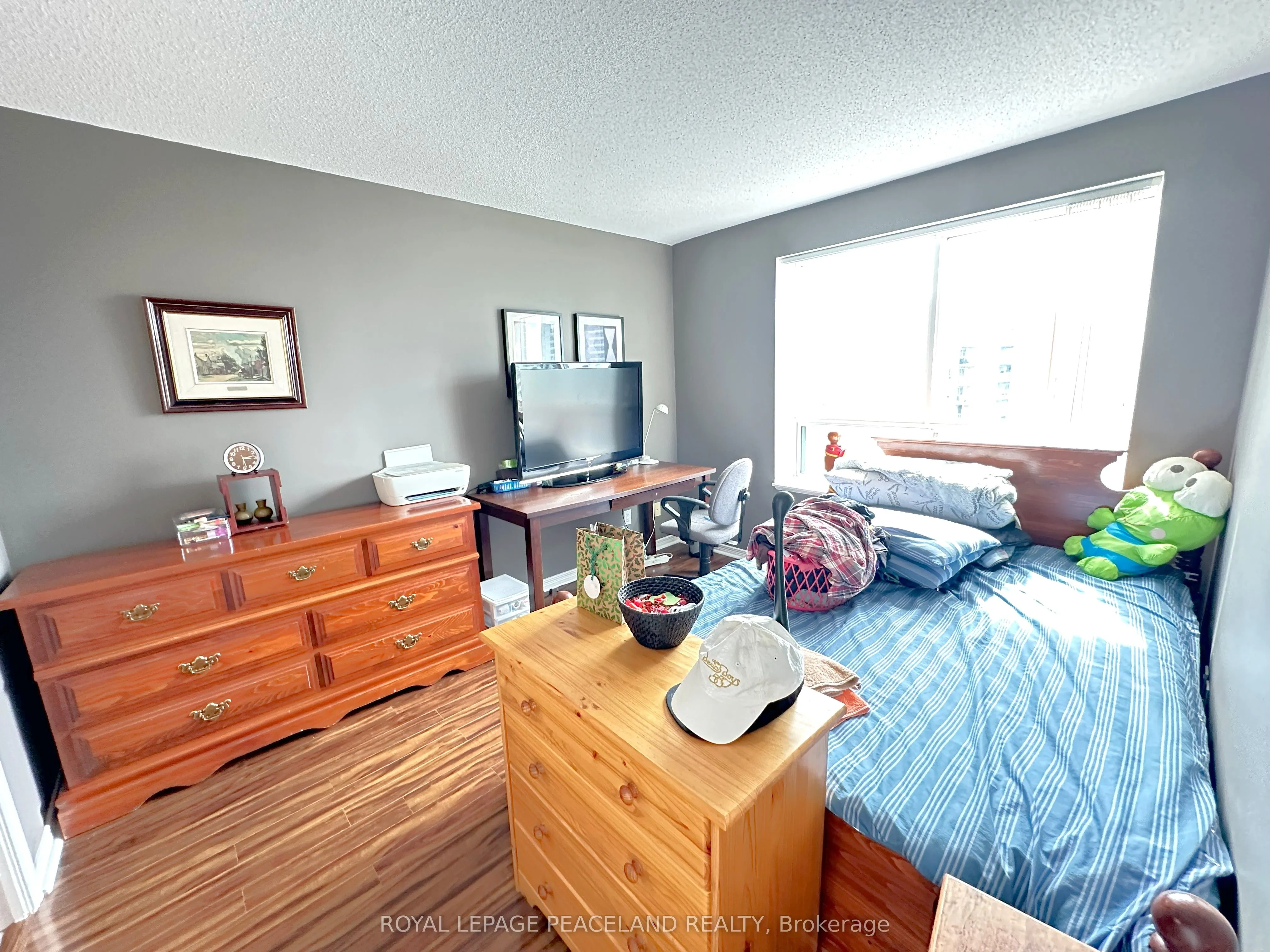 11 Oneida Crescent, #LPH03