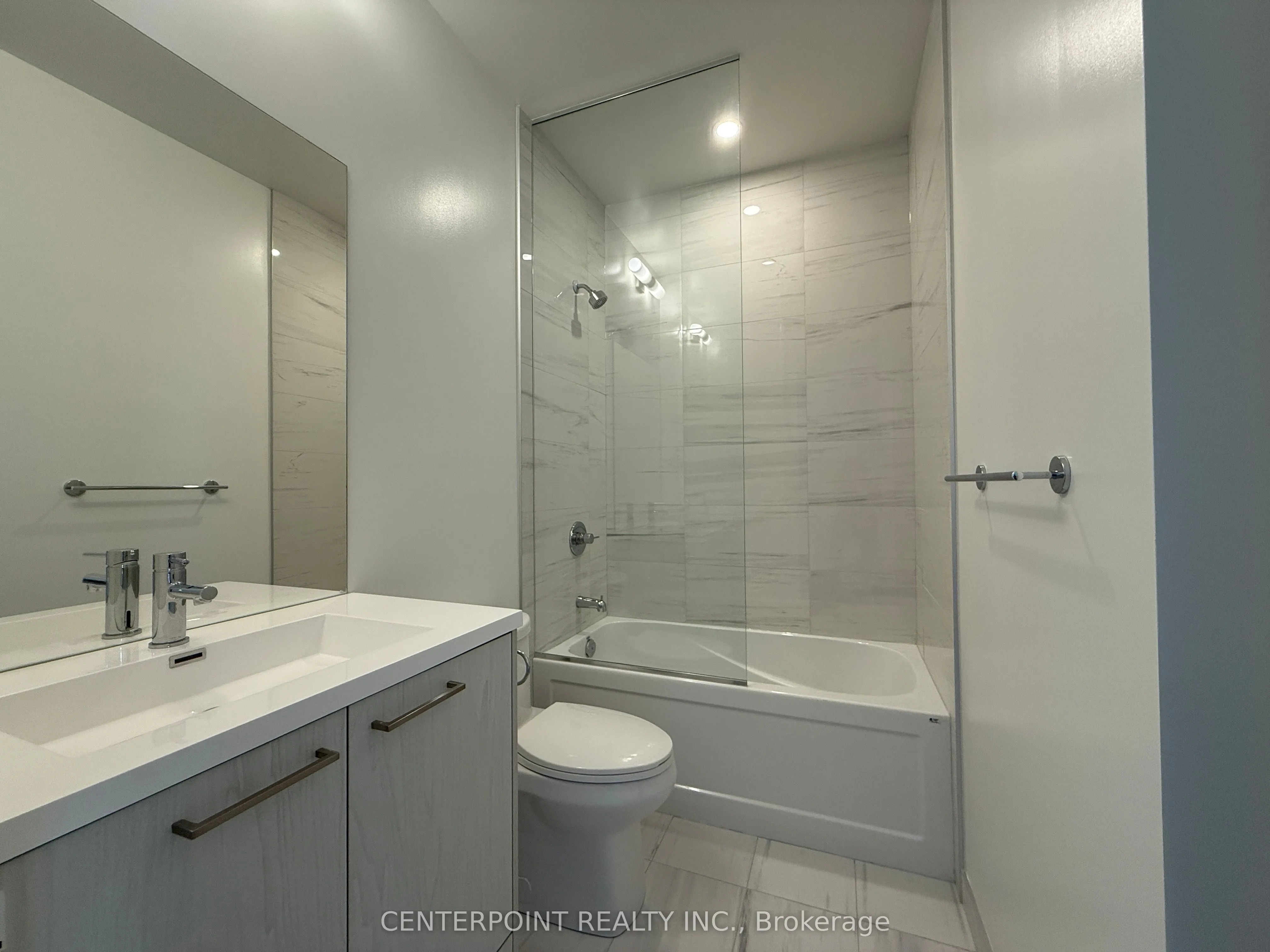 28 Interchange Way, #620