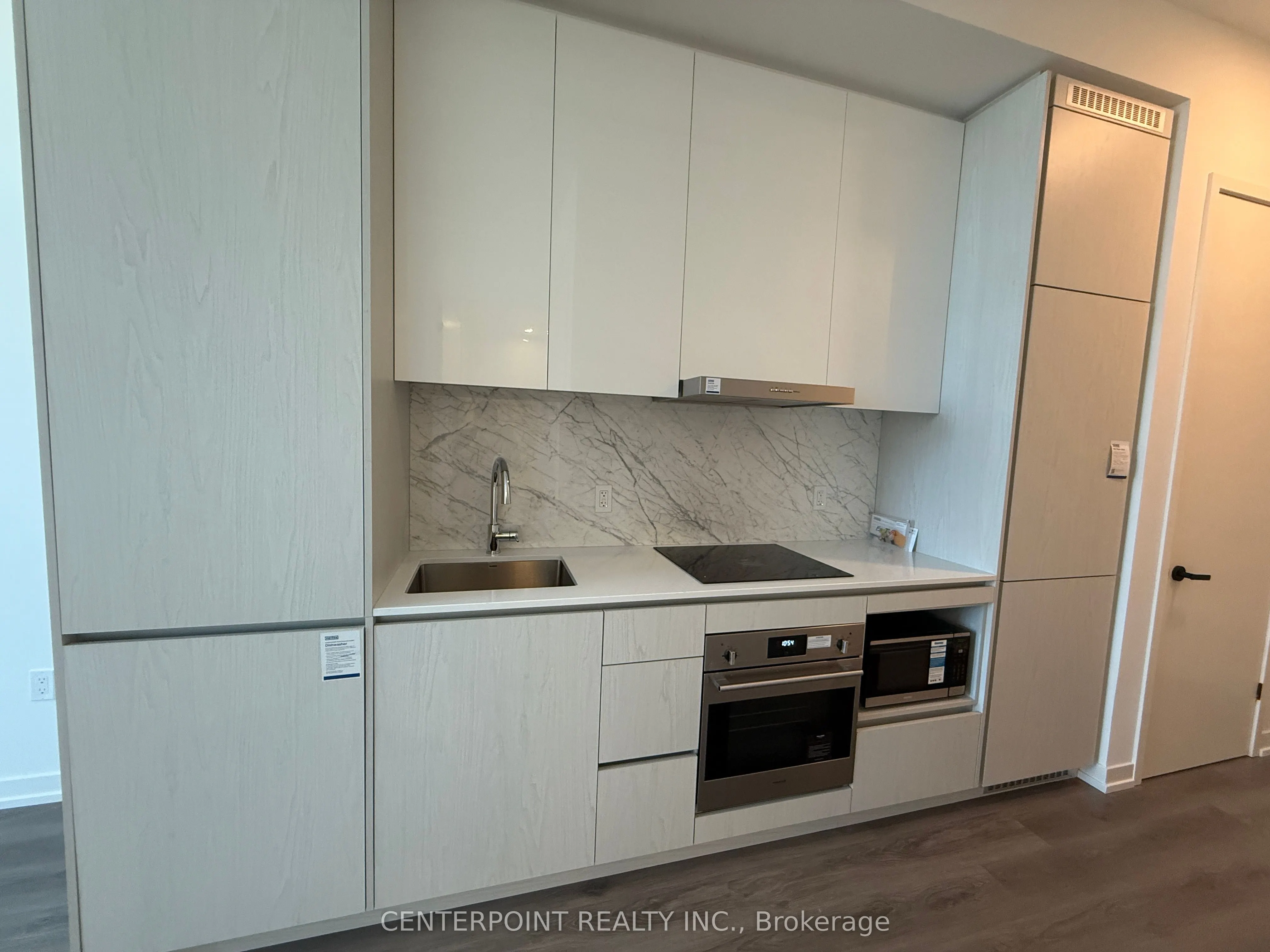 28 Interchange Way, #620