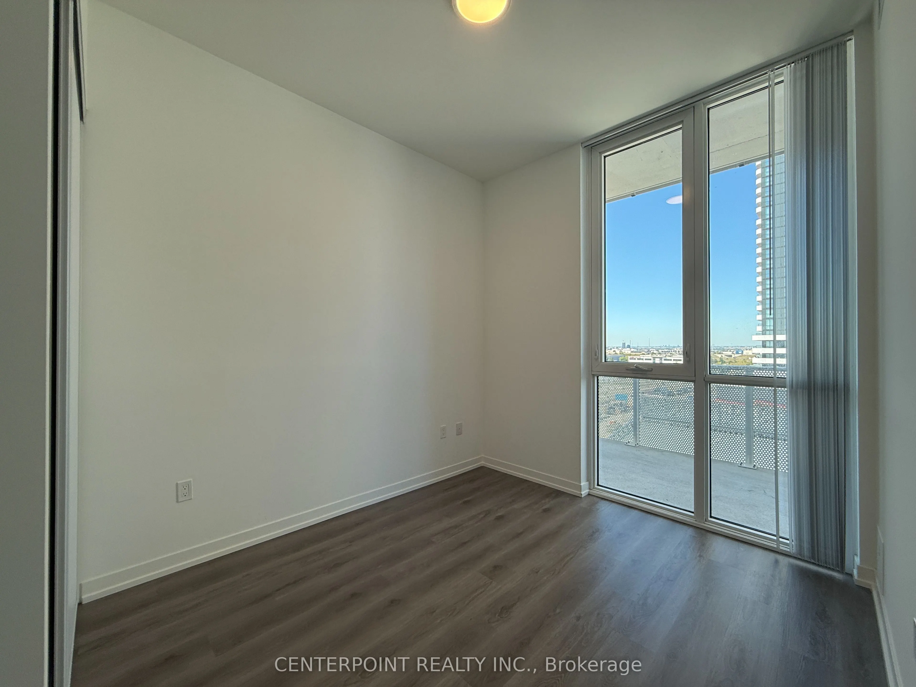 28 Interchange Way, #620