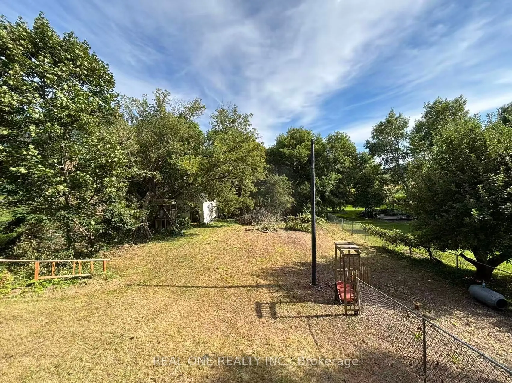 1377 Old Green Lane E